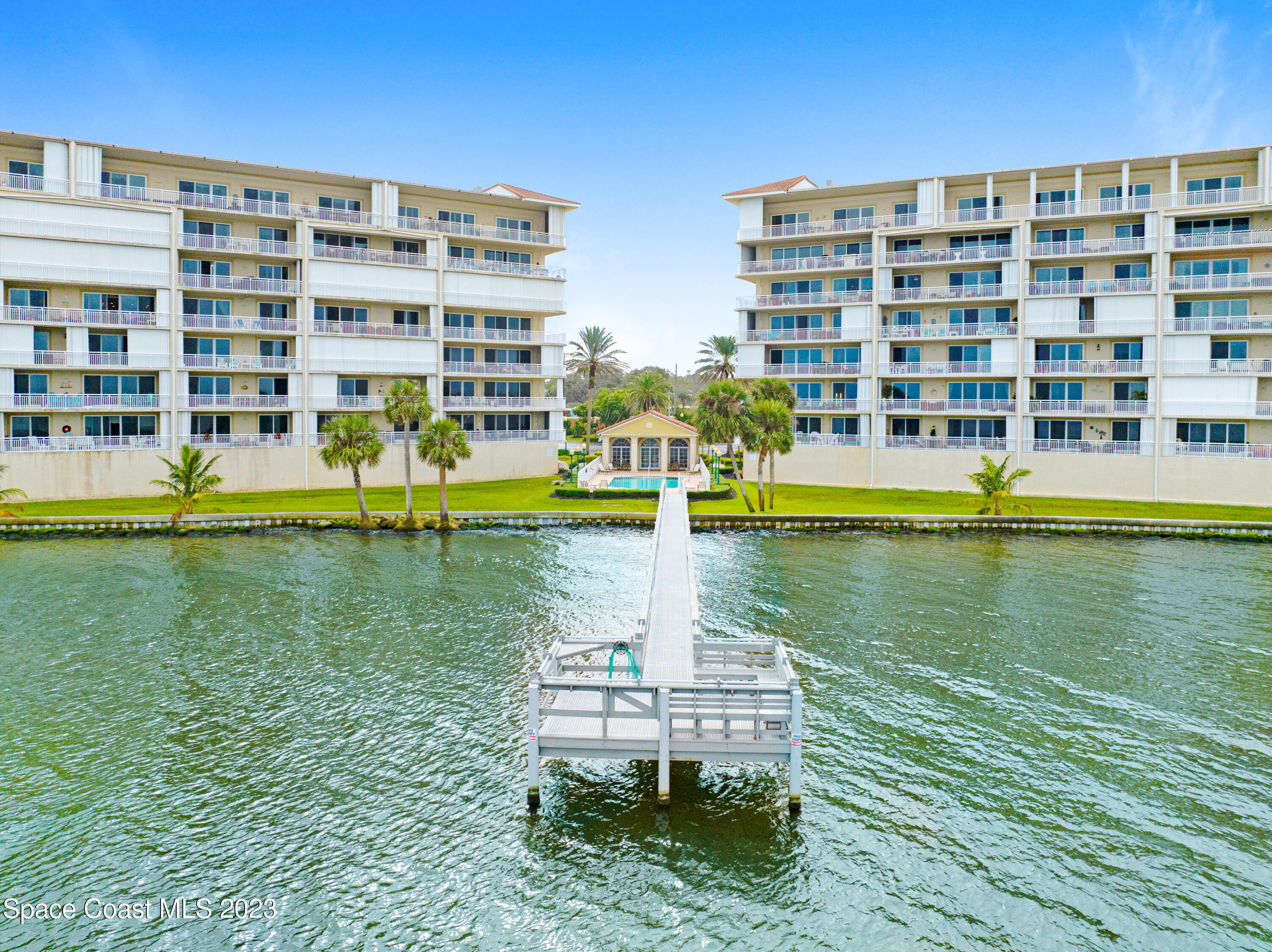 4975 Dixie Hwy NE 201