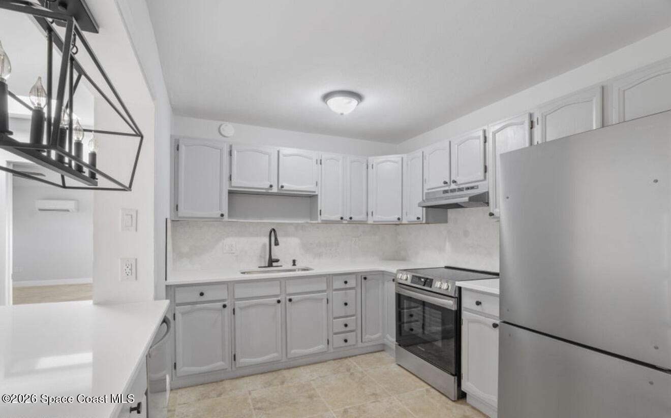 1458 Sea Breeze Lane