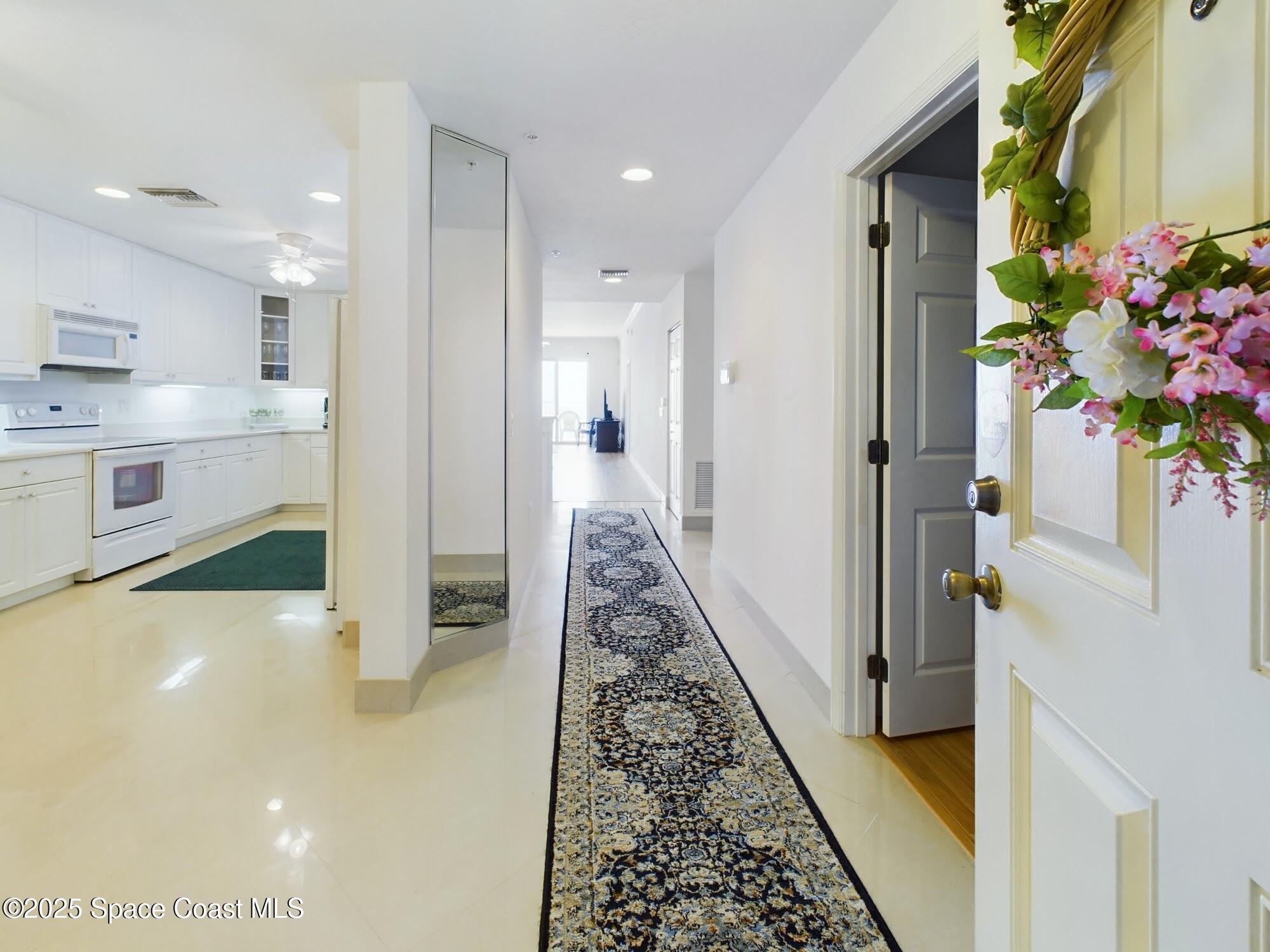 5 Indian River Avenue 1204