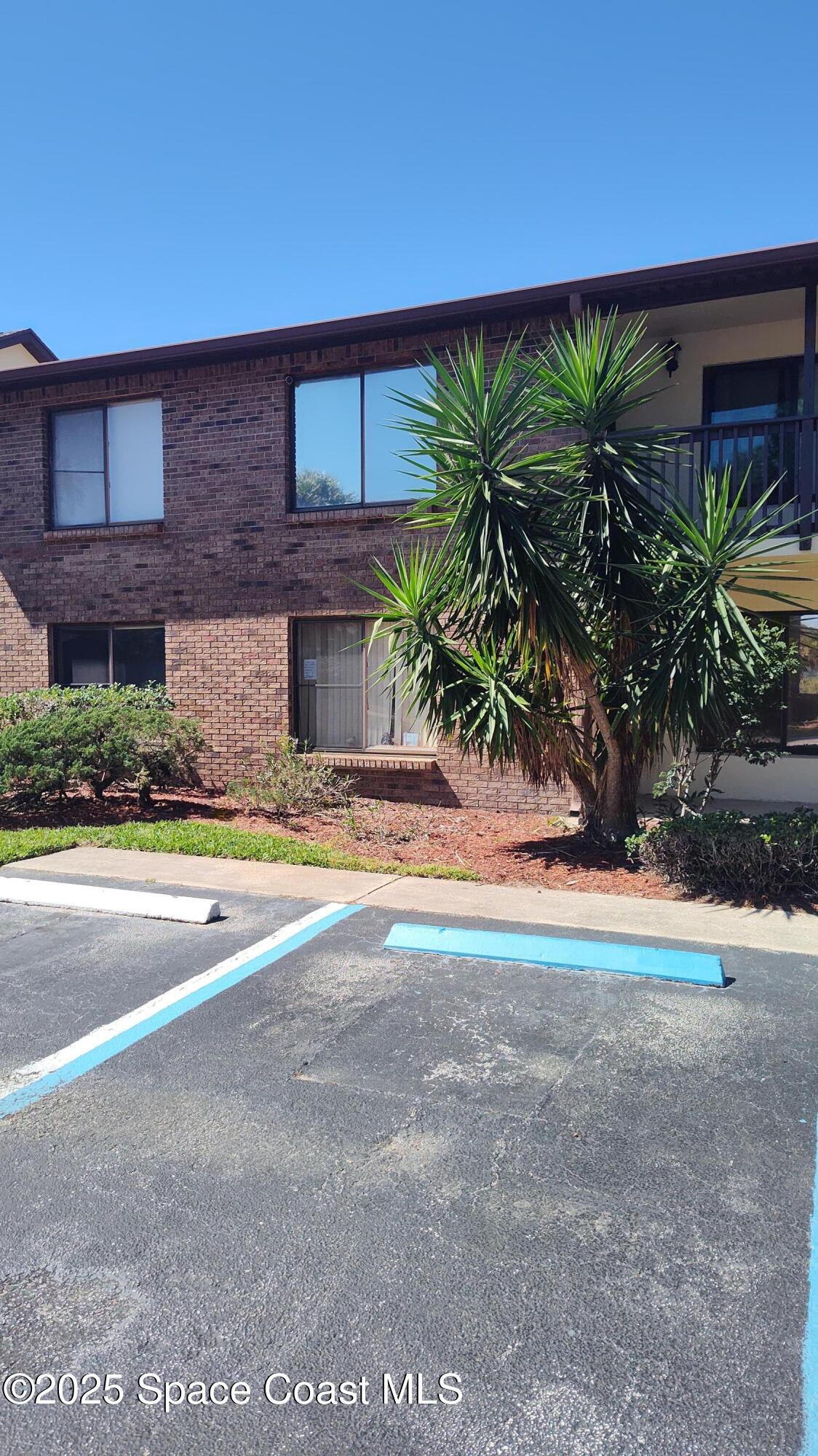 1515 N Huntington Lane 111