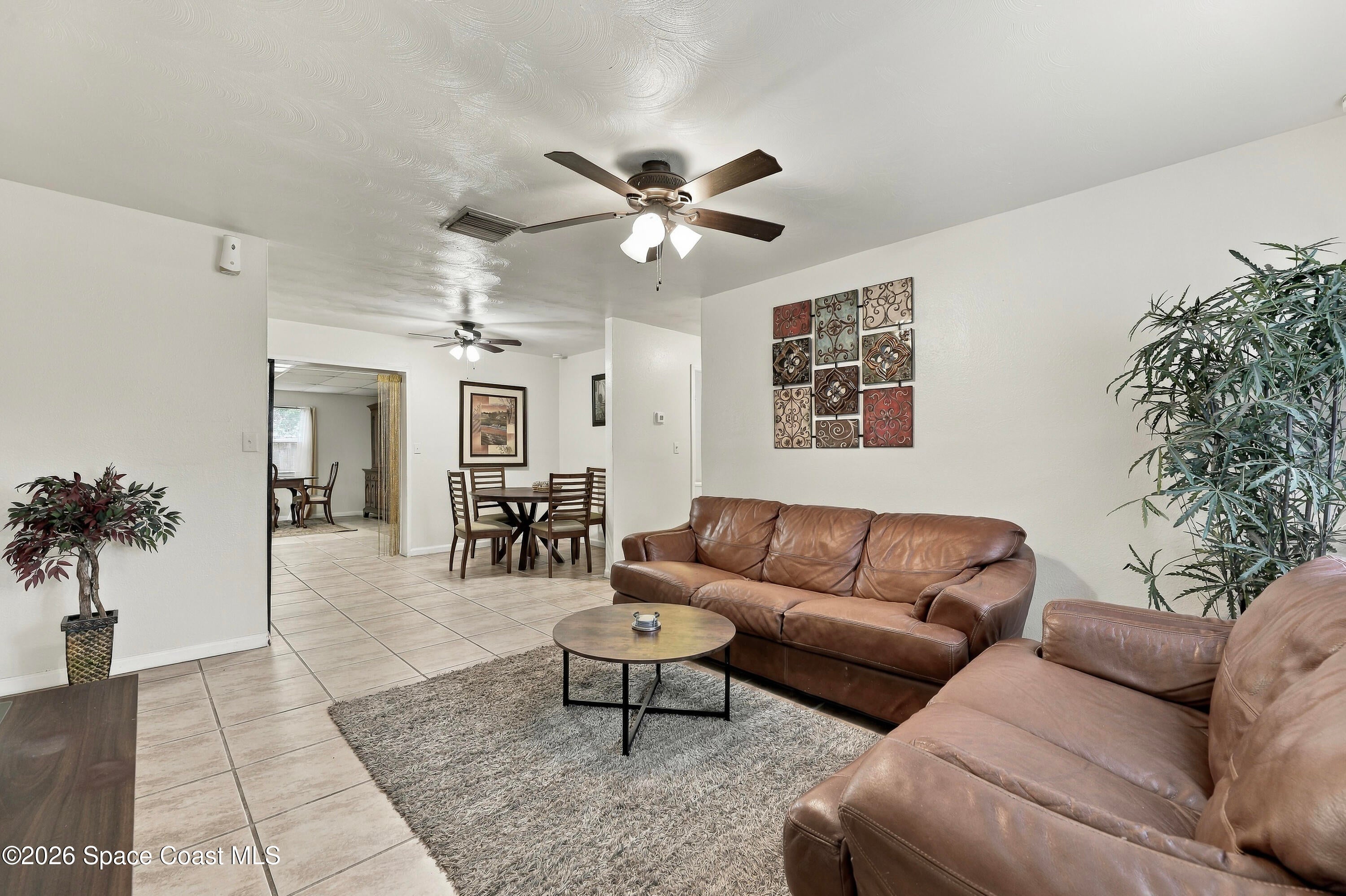 2522 Stratford Drive