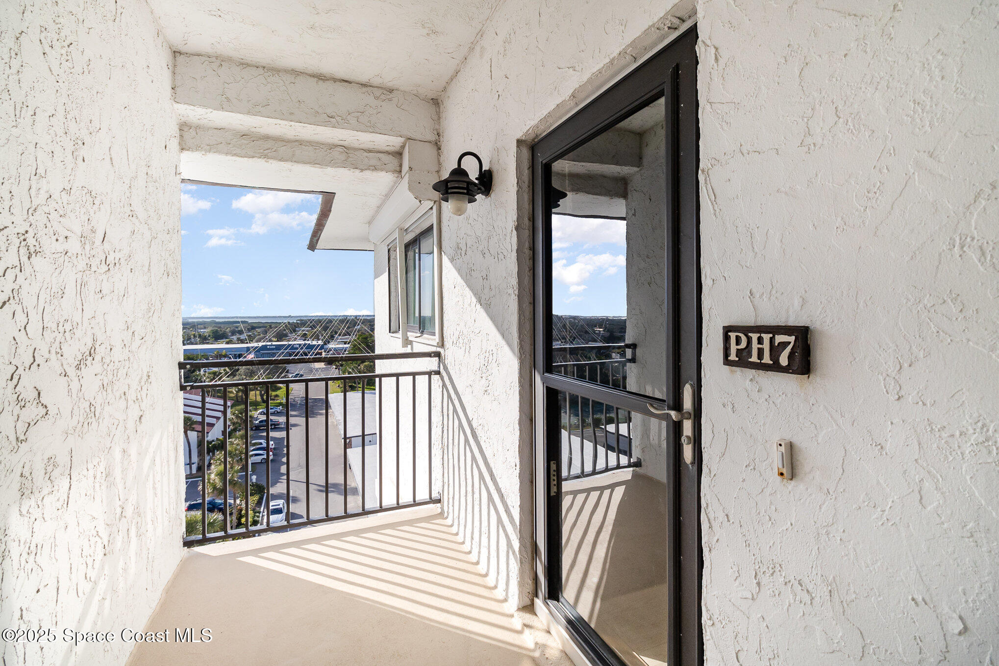 650 N Atlantic Avenue 7