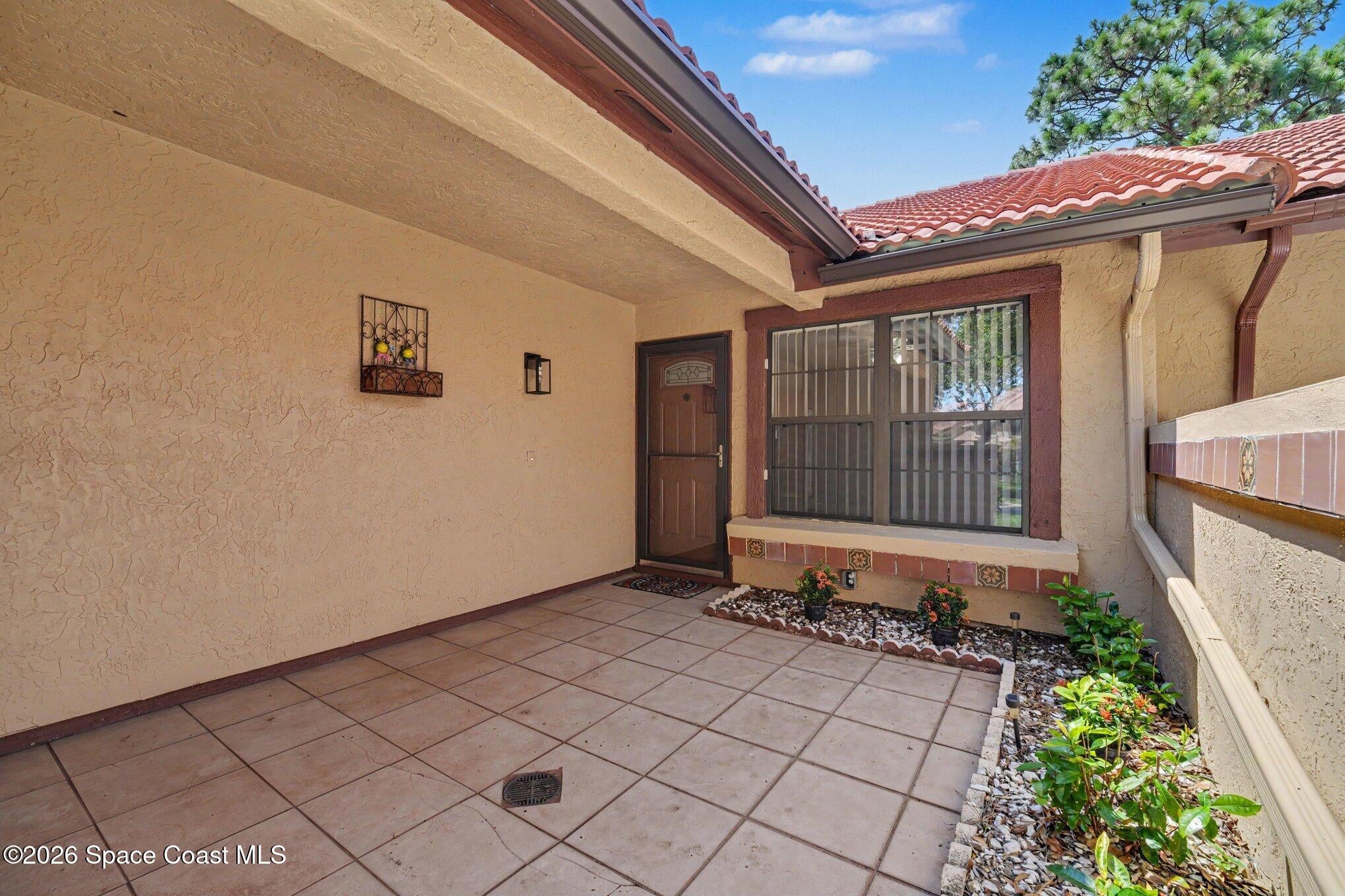 1564 Waldorf Circle NE