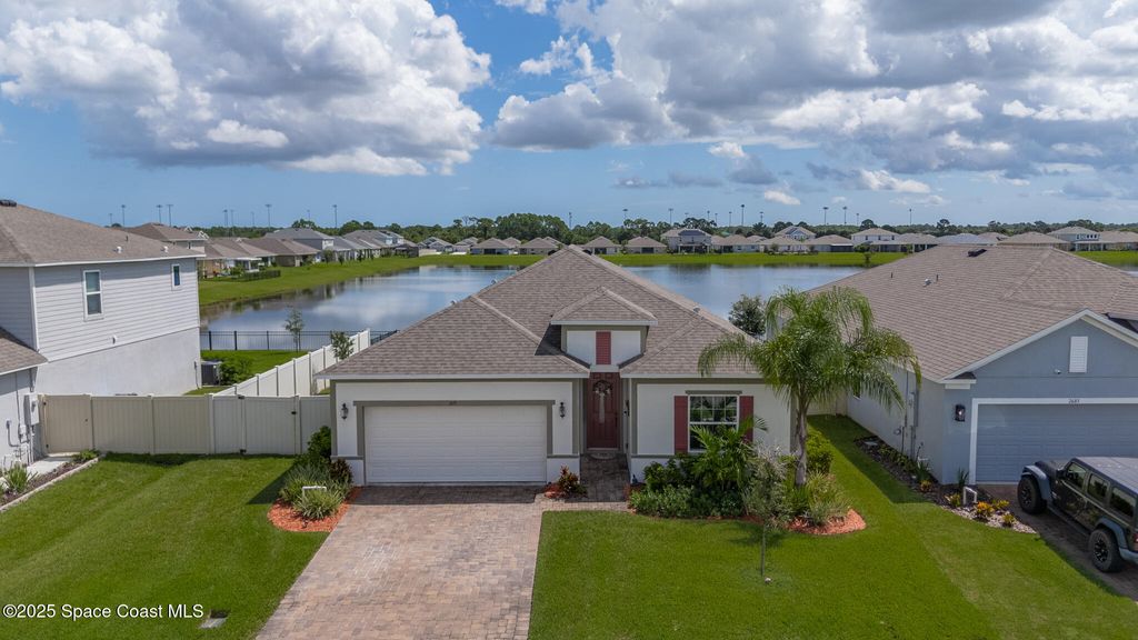 Photo of 2693 Pinwherry Street NW, Palm Bay, FL 32907 (MLS # 1058564)