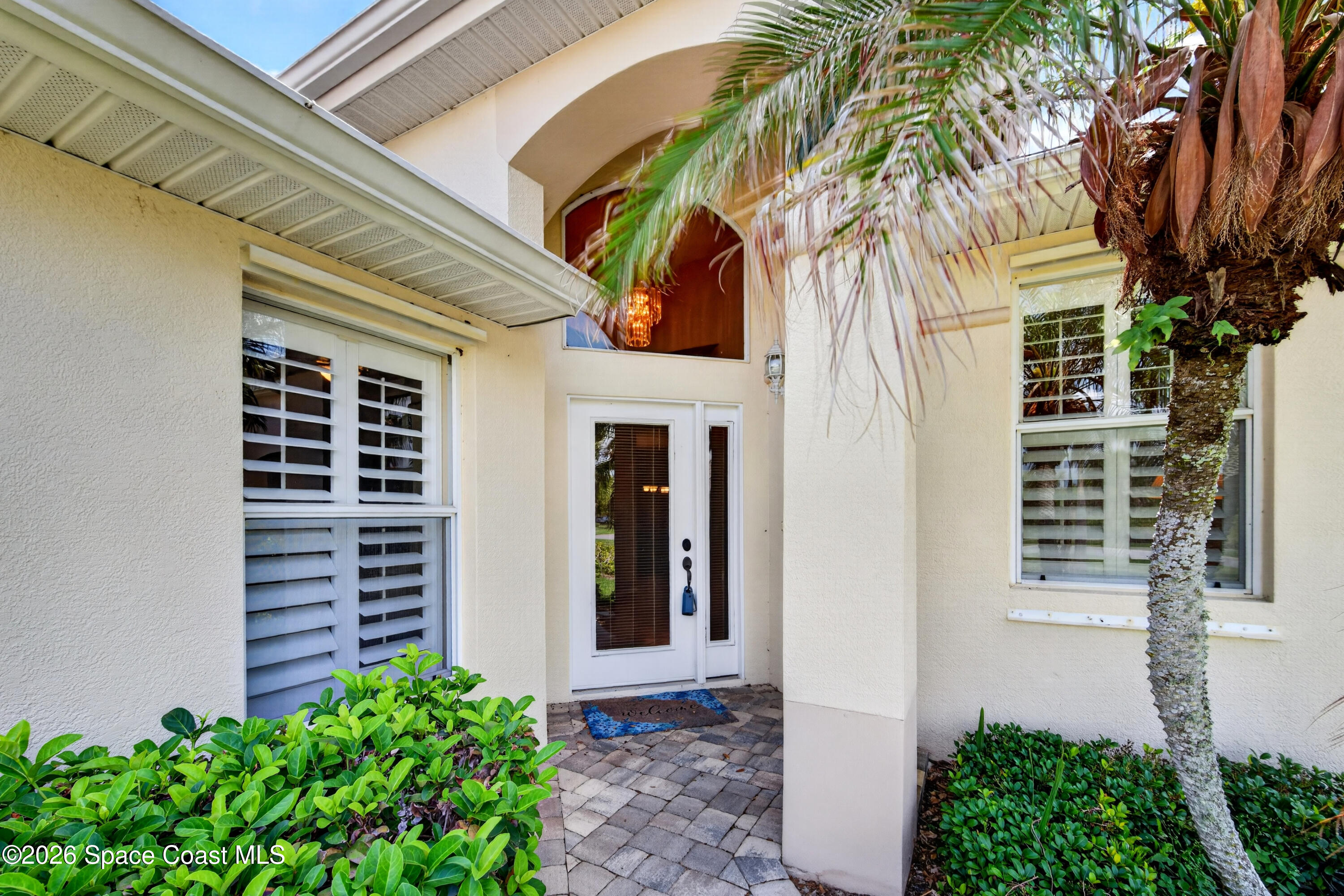 1925 Golf Vista Boulevard