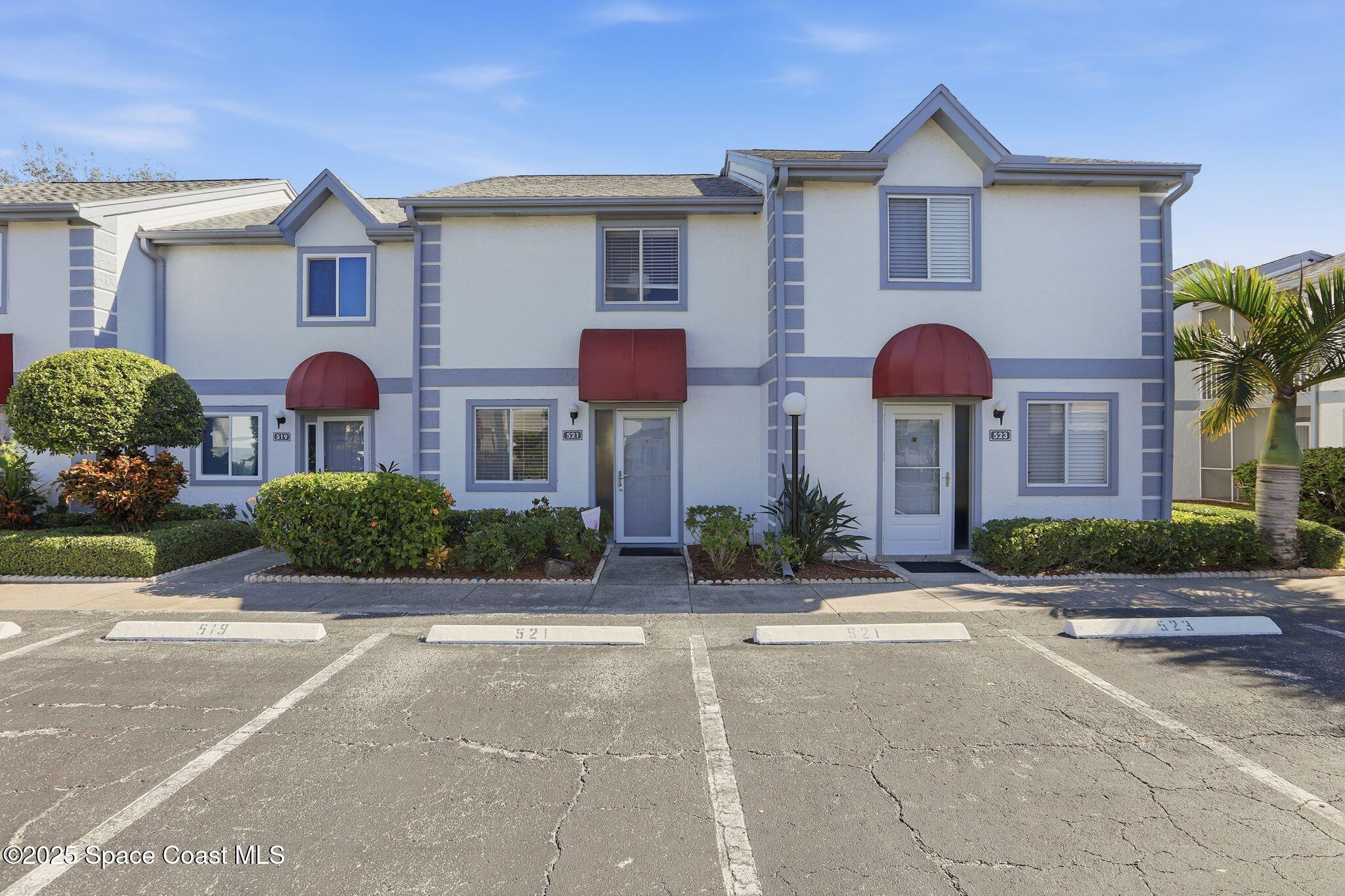 521 Seaport Boulevard T198