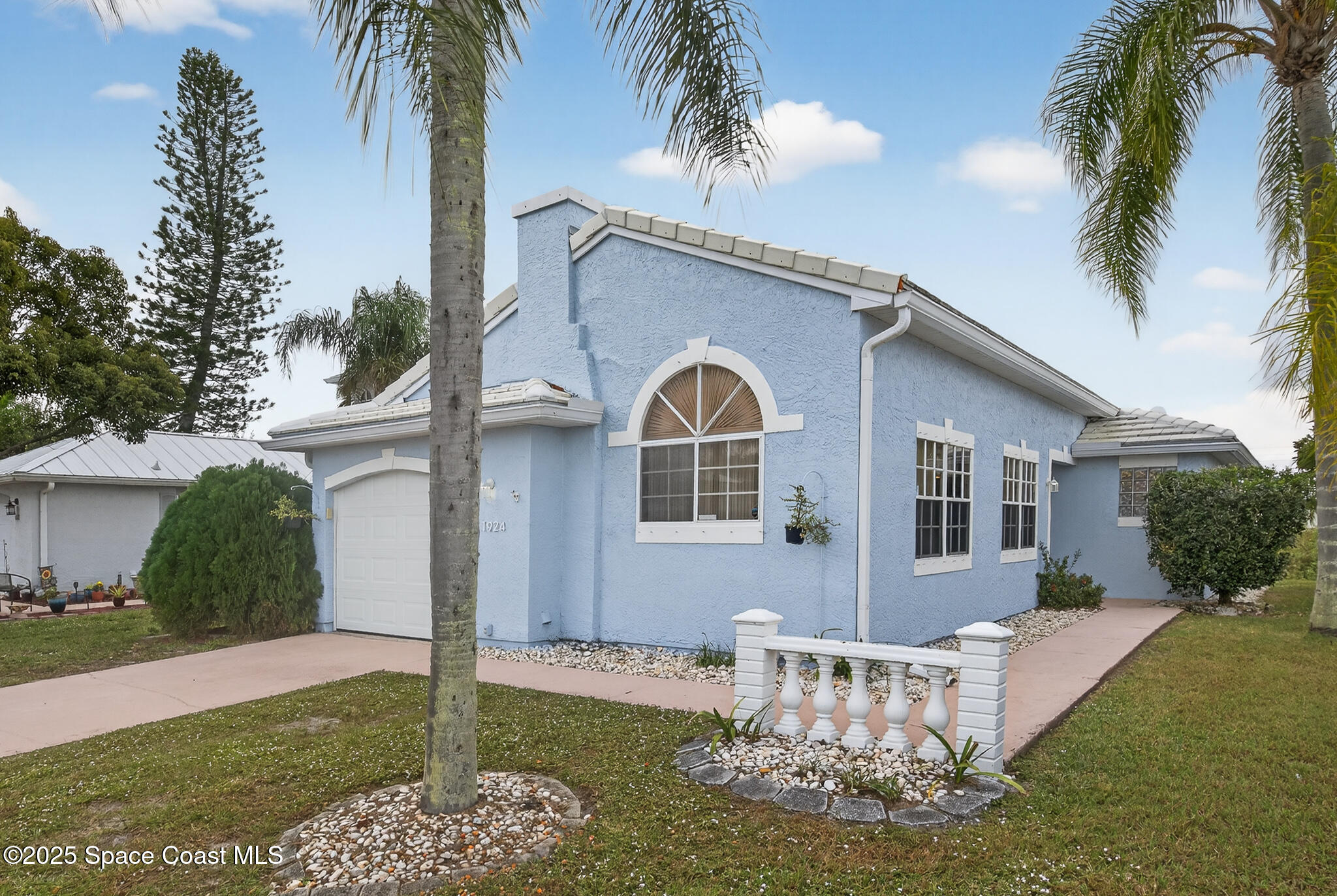 1924 Sugarberry Court NE