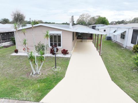 A home in Barefoot Bay