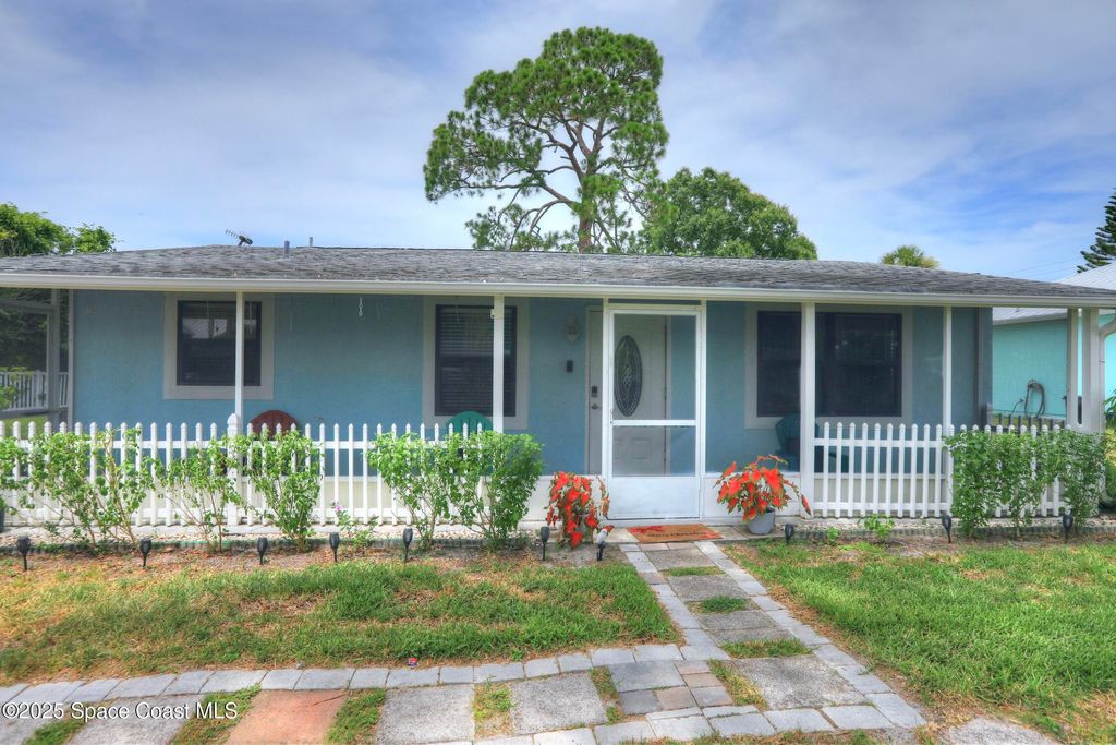 Photo of 1594 Esterbrook Lane, Sebastian, FL 32958 (MLS # 1056677)