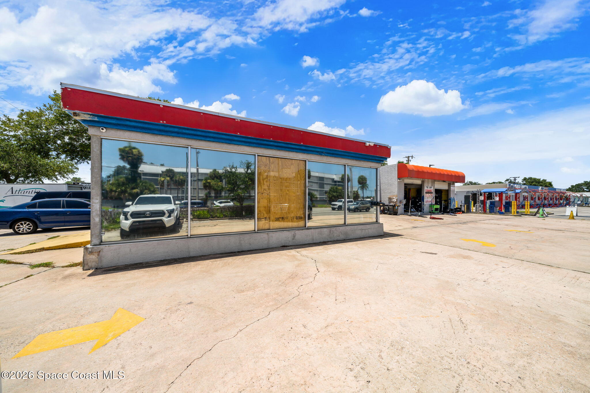 914 N Harbor City Boulevard