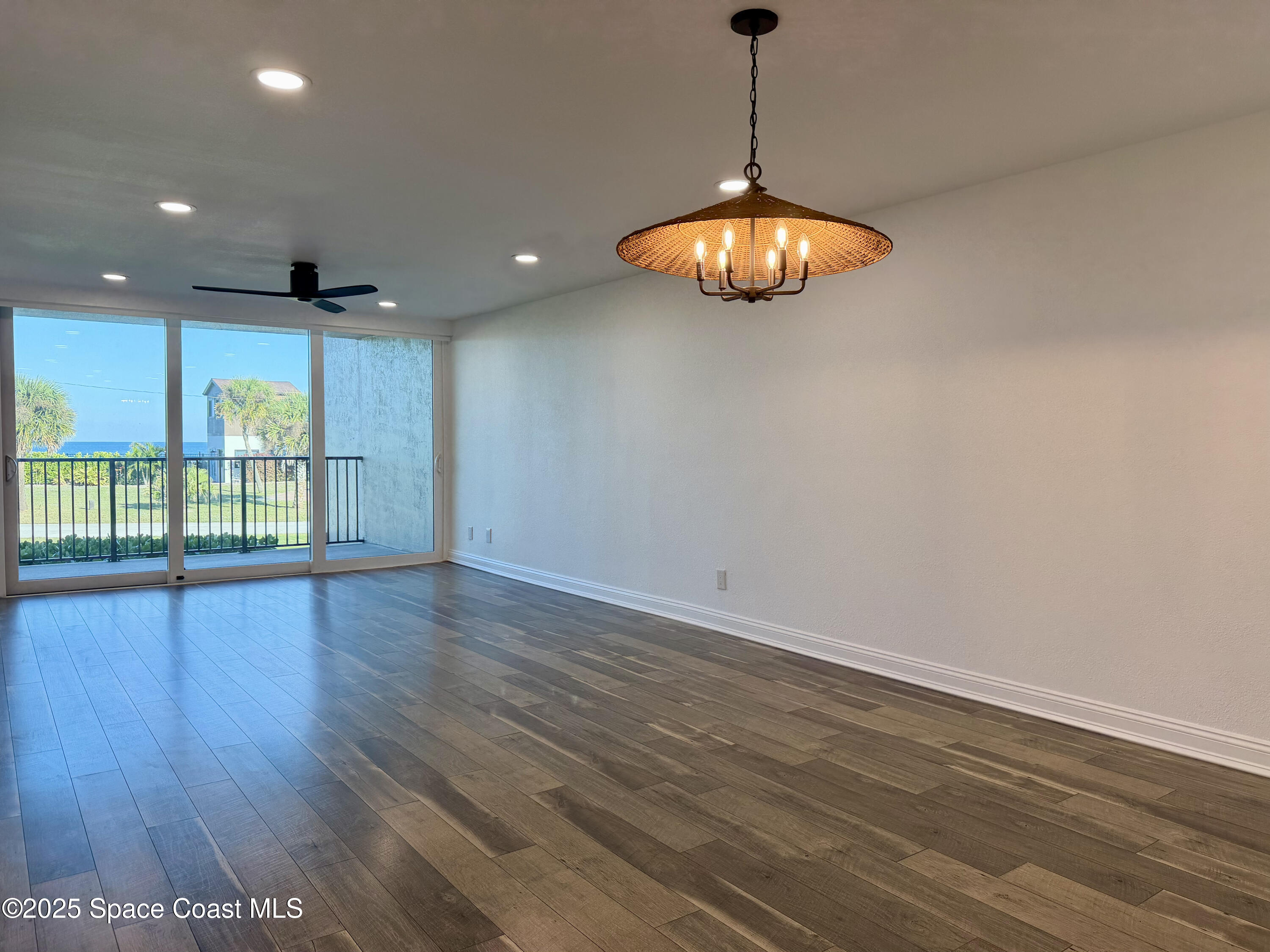 1101 S Miramar Avenue S 209