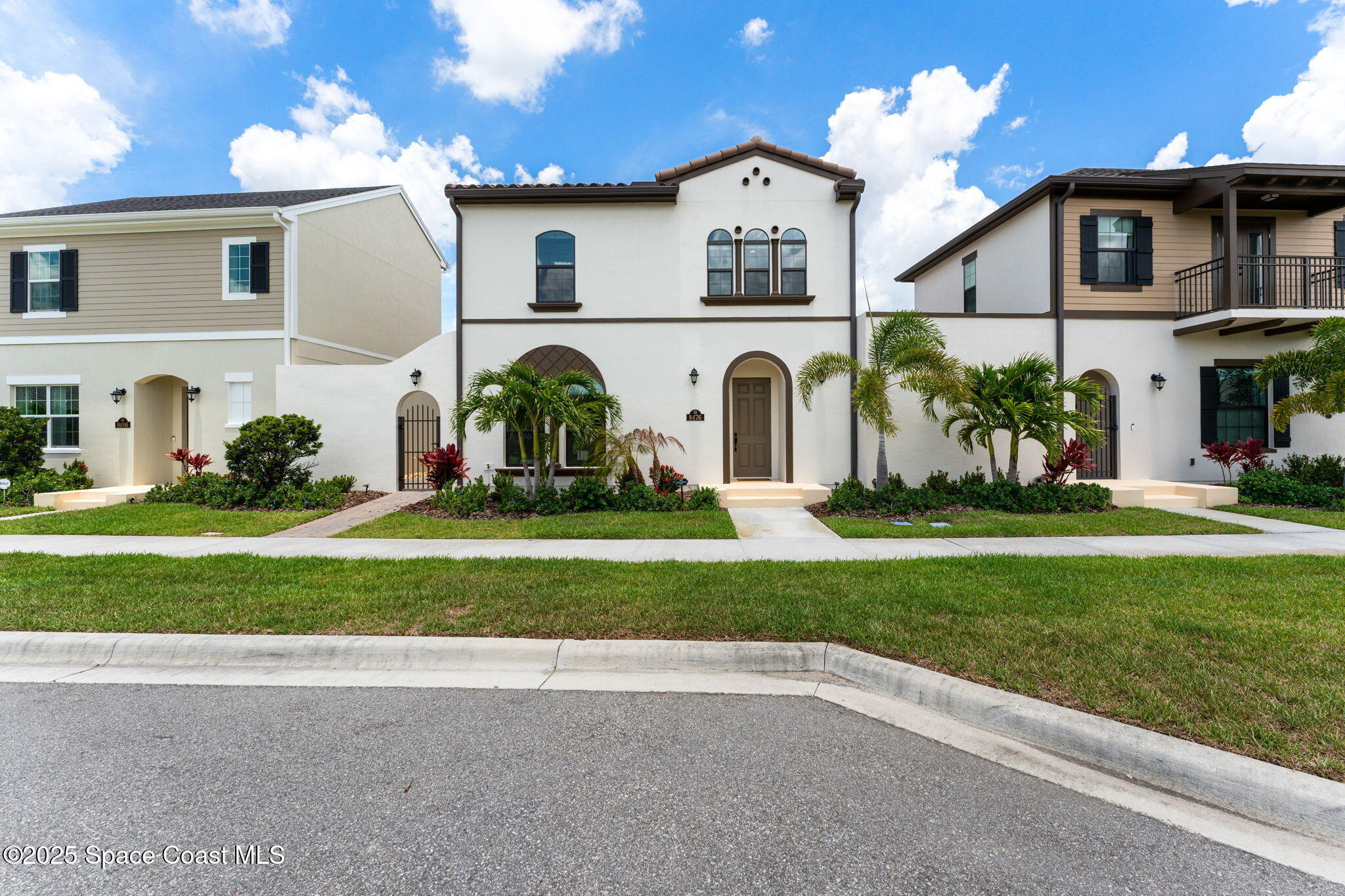 8476 Lyside Drive