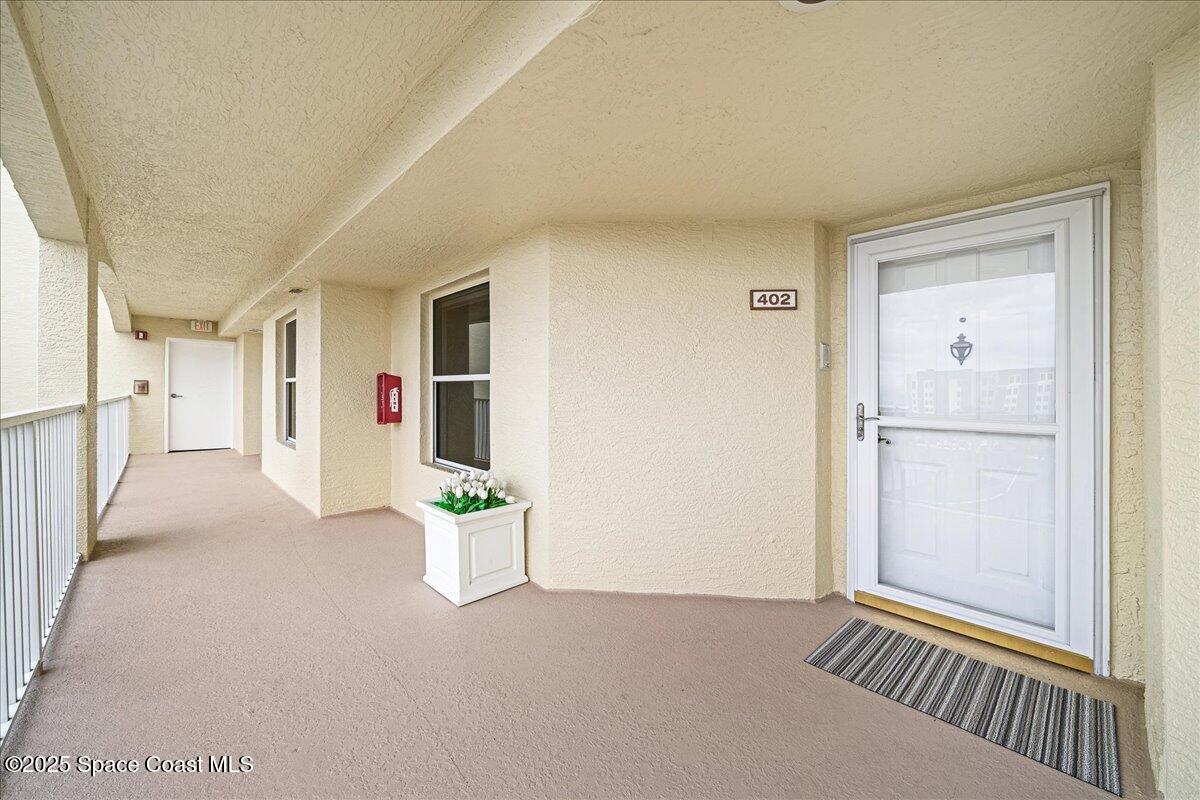 752 Bayside Dr 401 & 402