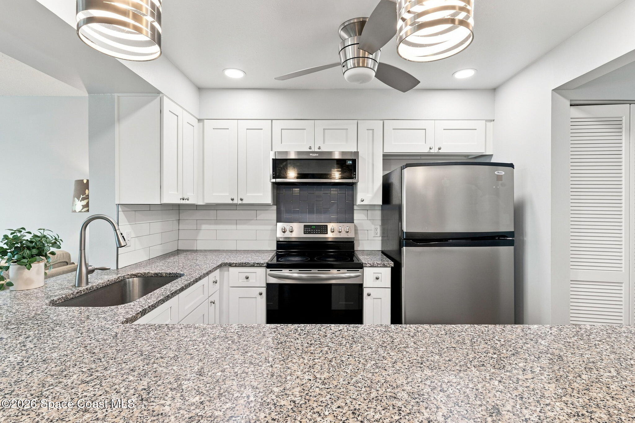 2225 Highway A1a 706