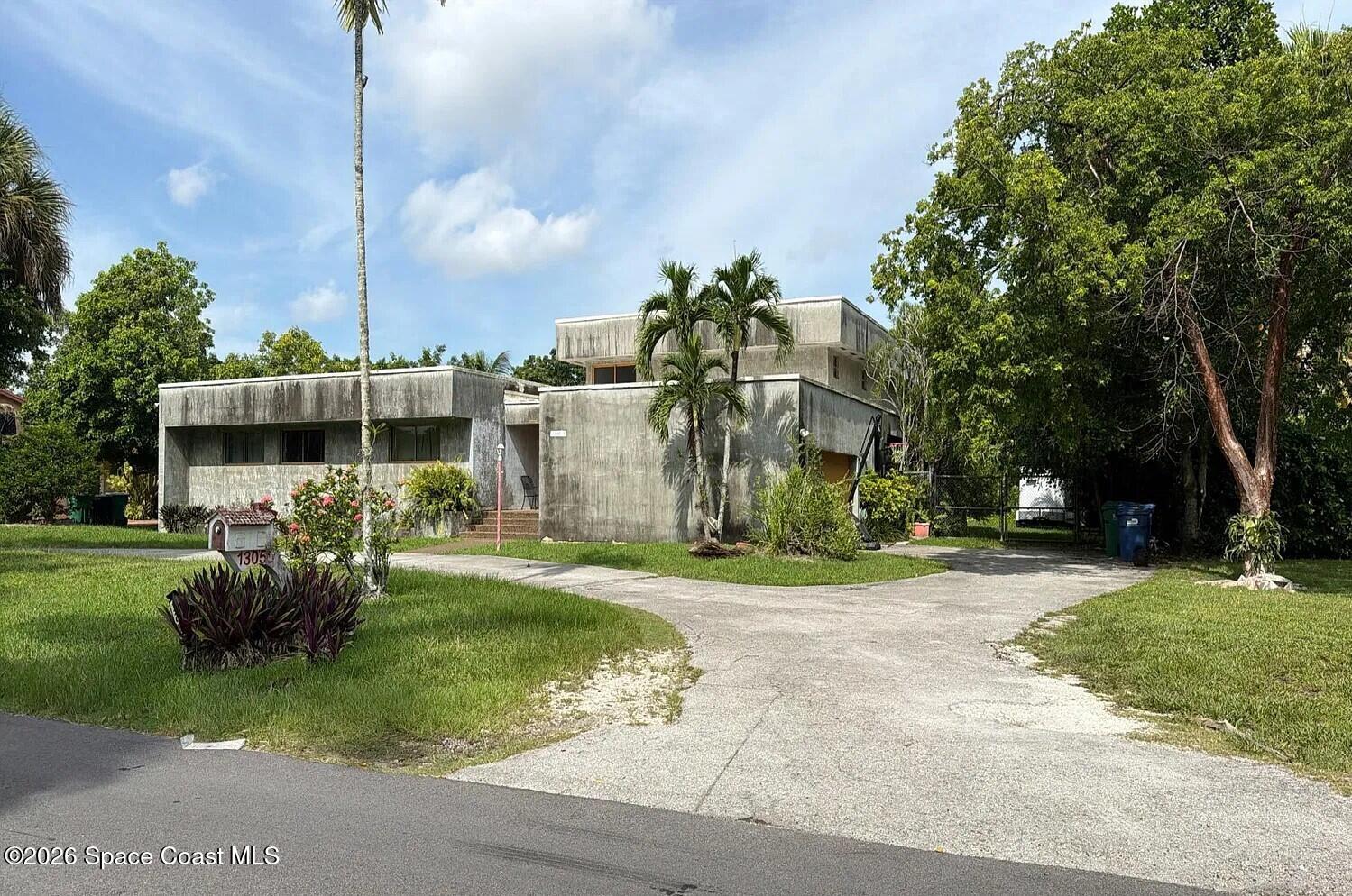 13050 N Calusa Club Drive