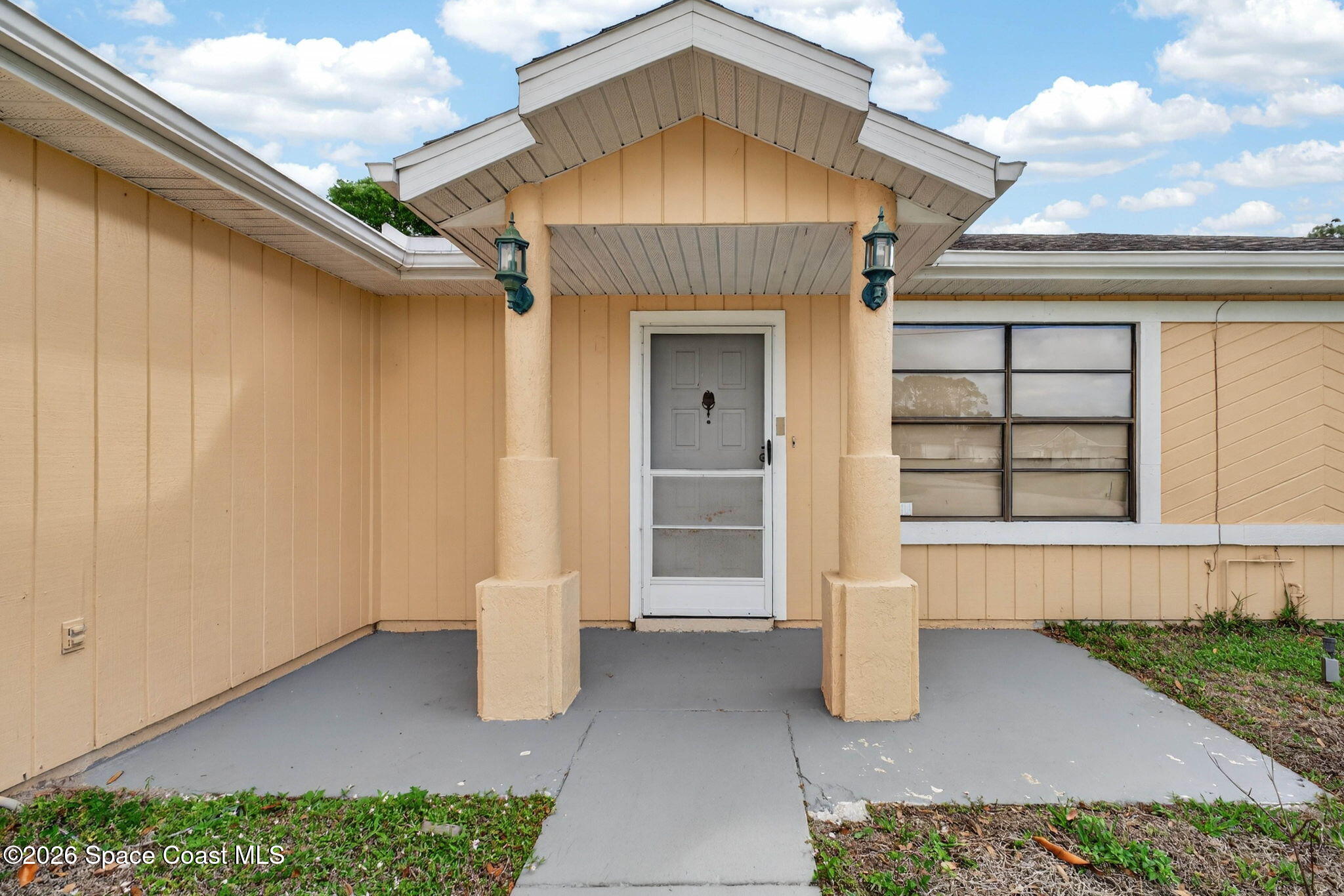 971 Gannet Avenue NW