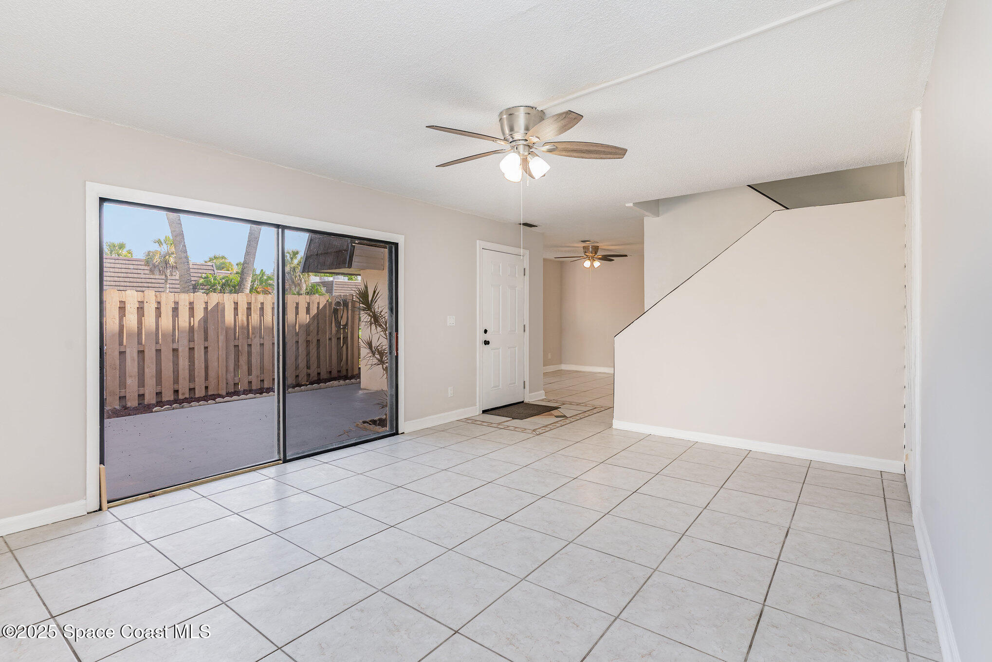 2018 Vista Oaks Circle NE