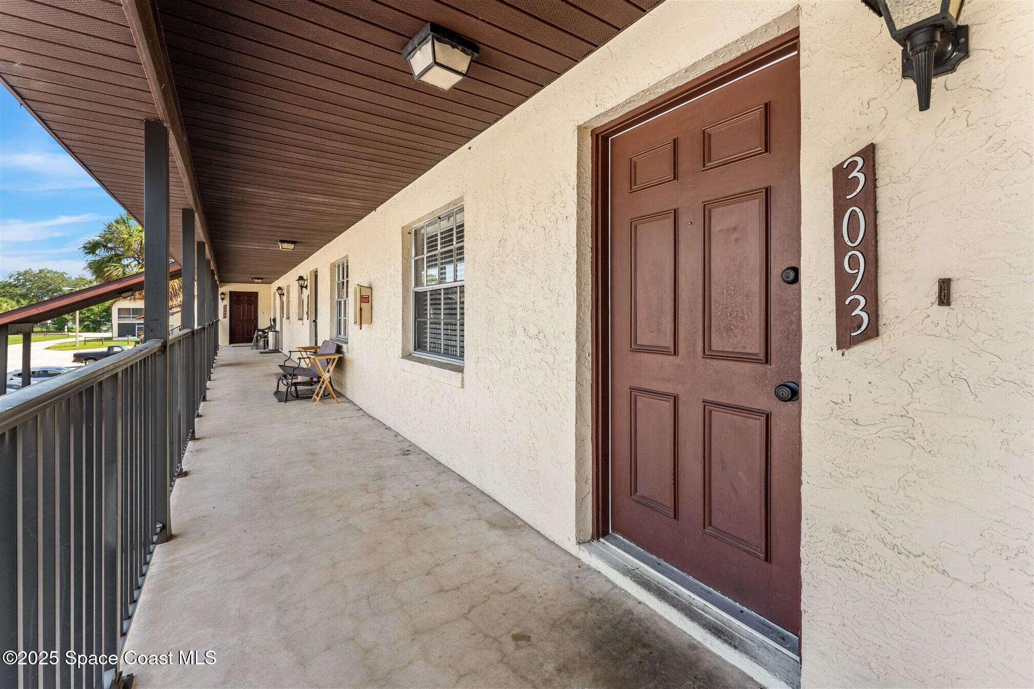 3093 Sir Hamilton Circle 10