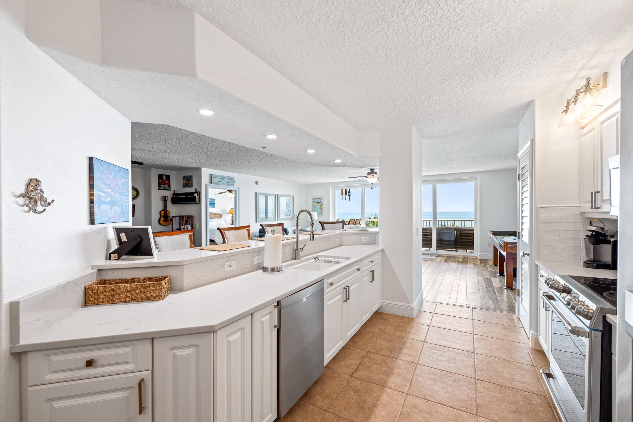 2085 Highway A1a Highway 3204