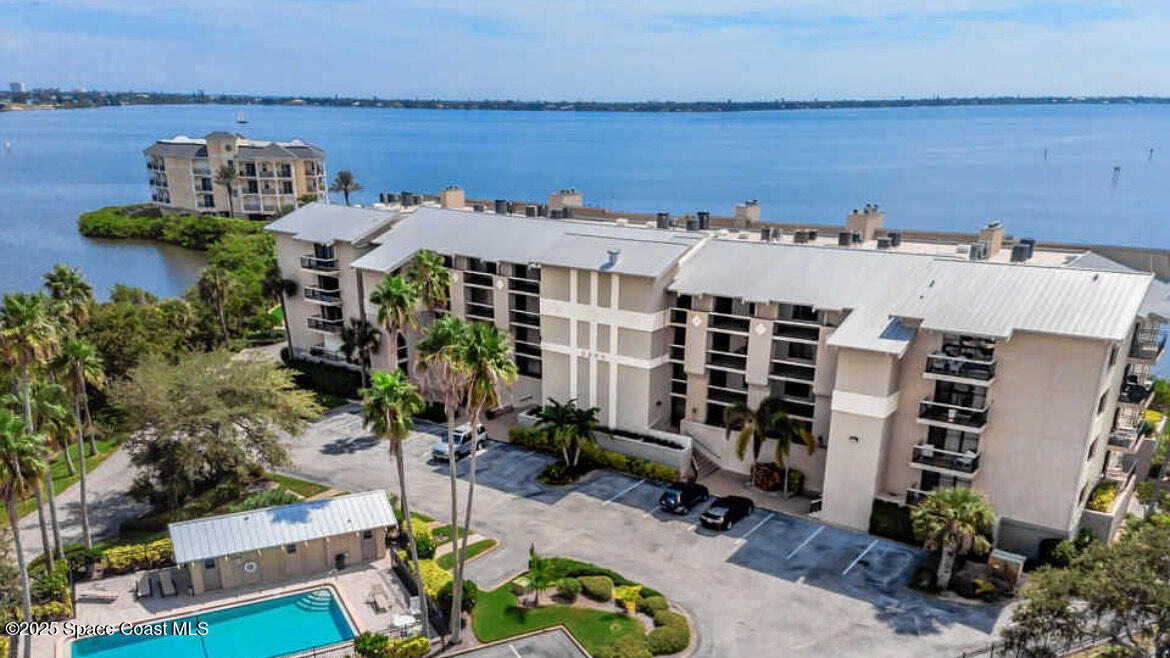 2260 Front Street 302