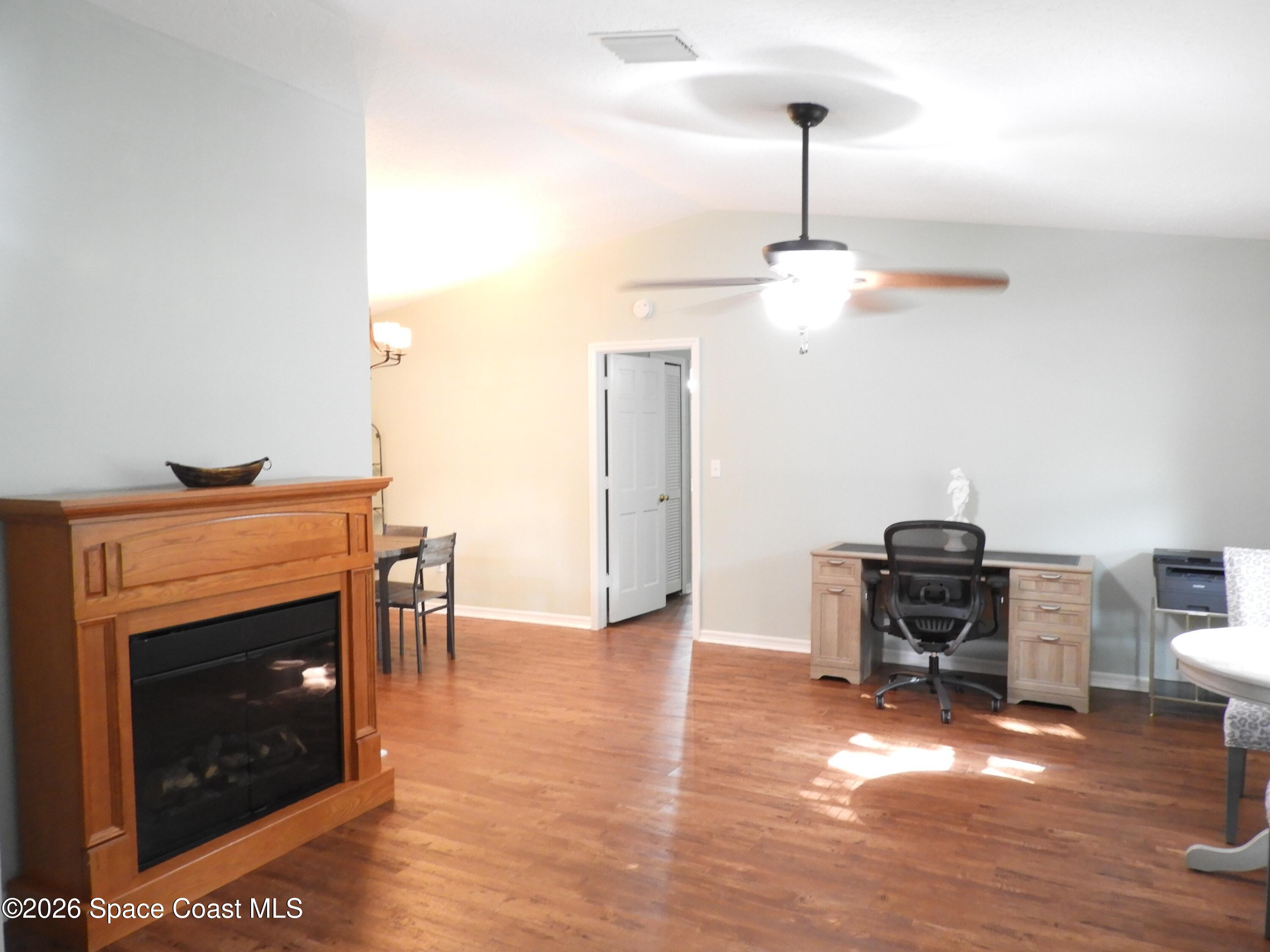 1220 Snowbird Avenue NW