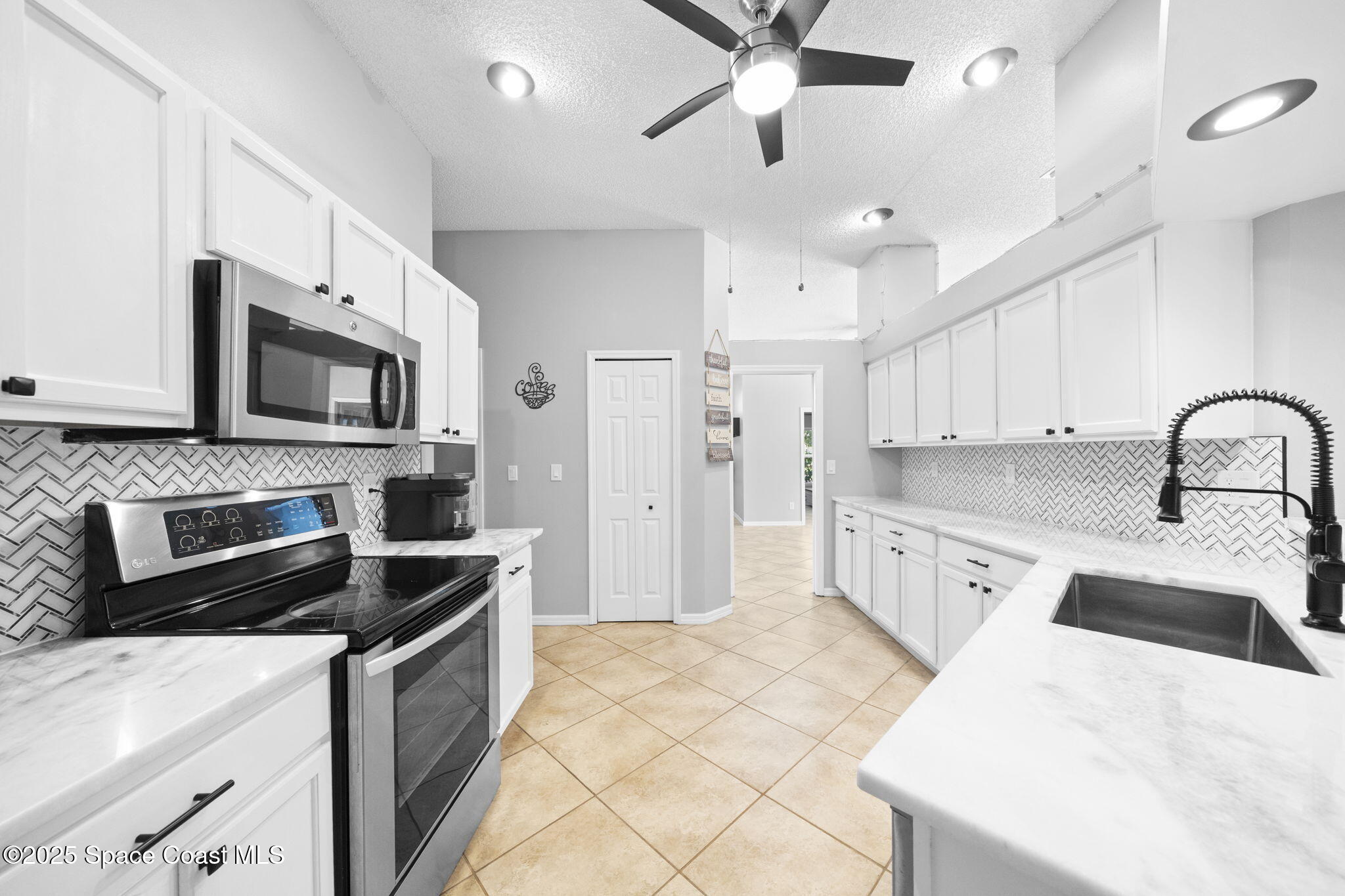 867 Villa Drive