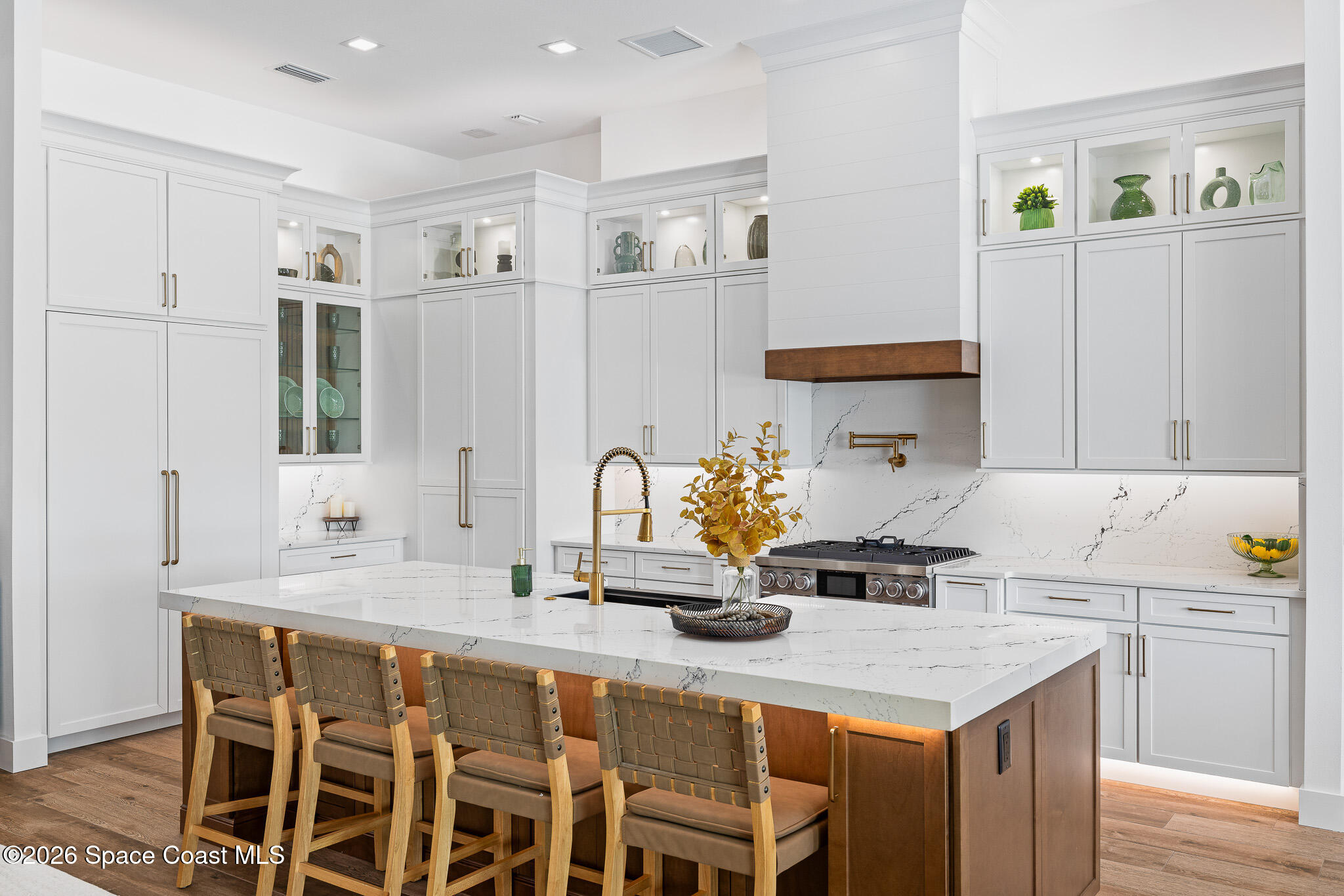 8350 Waxwing Cr Circle