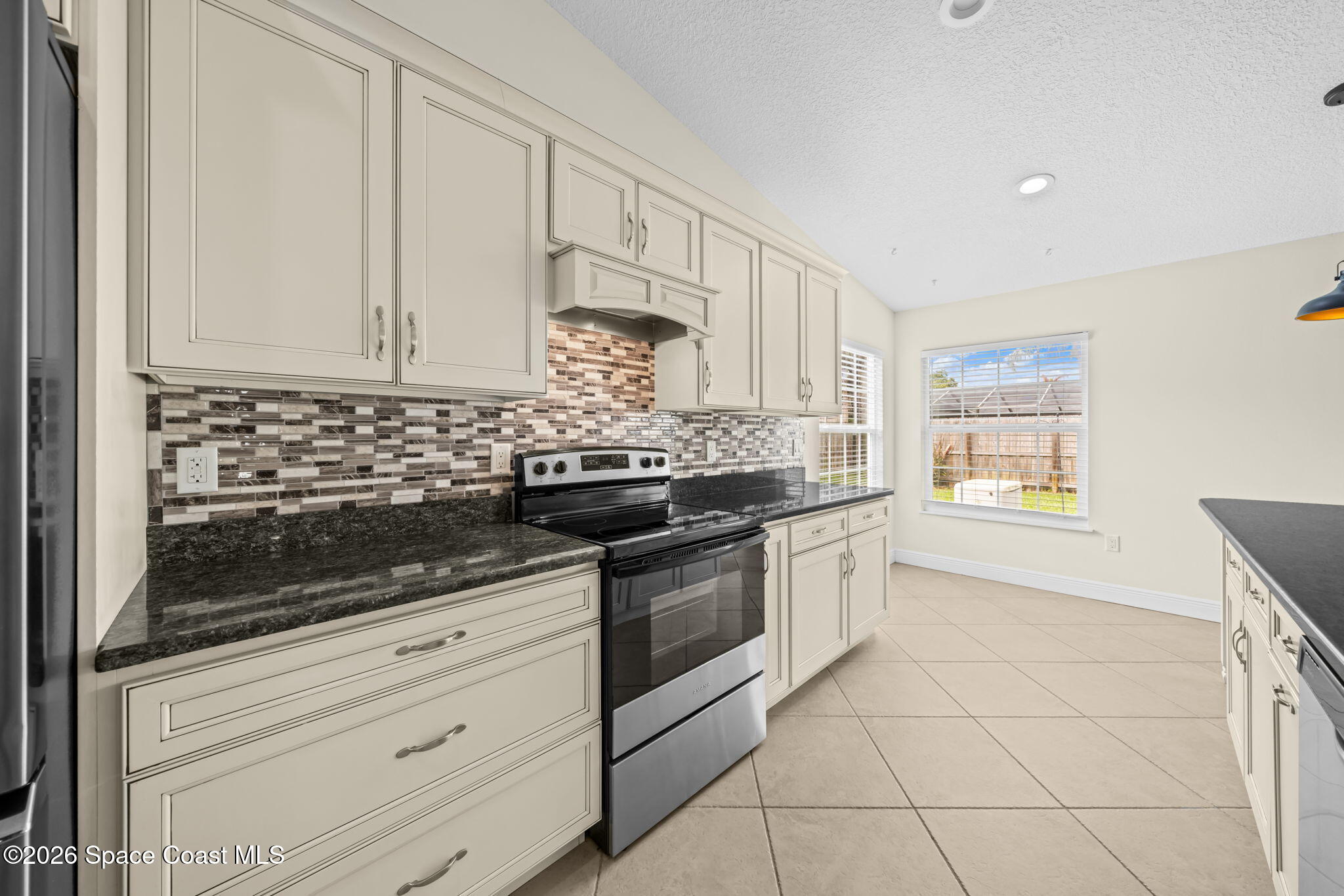 1236 Walnut Grove Way