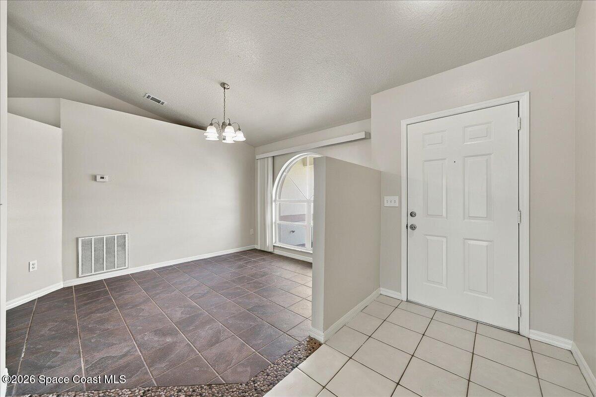 261 Vin Rose Circle SE