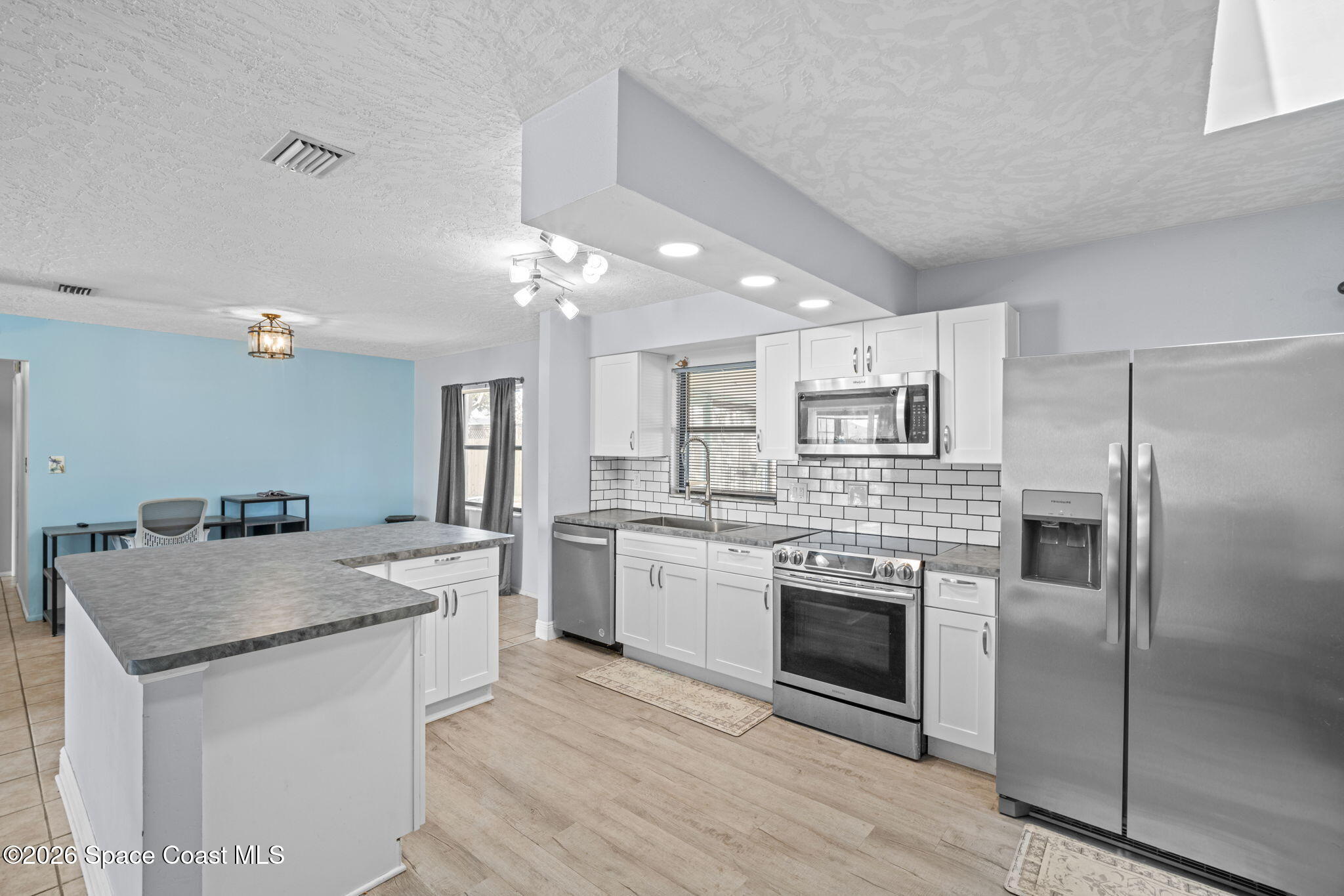 2545 Raintree Lake Circle