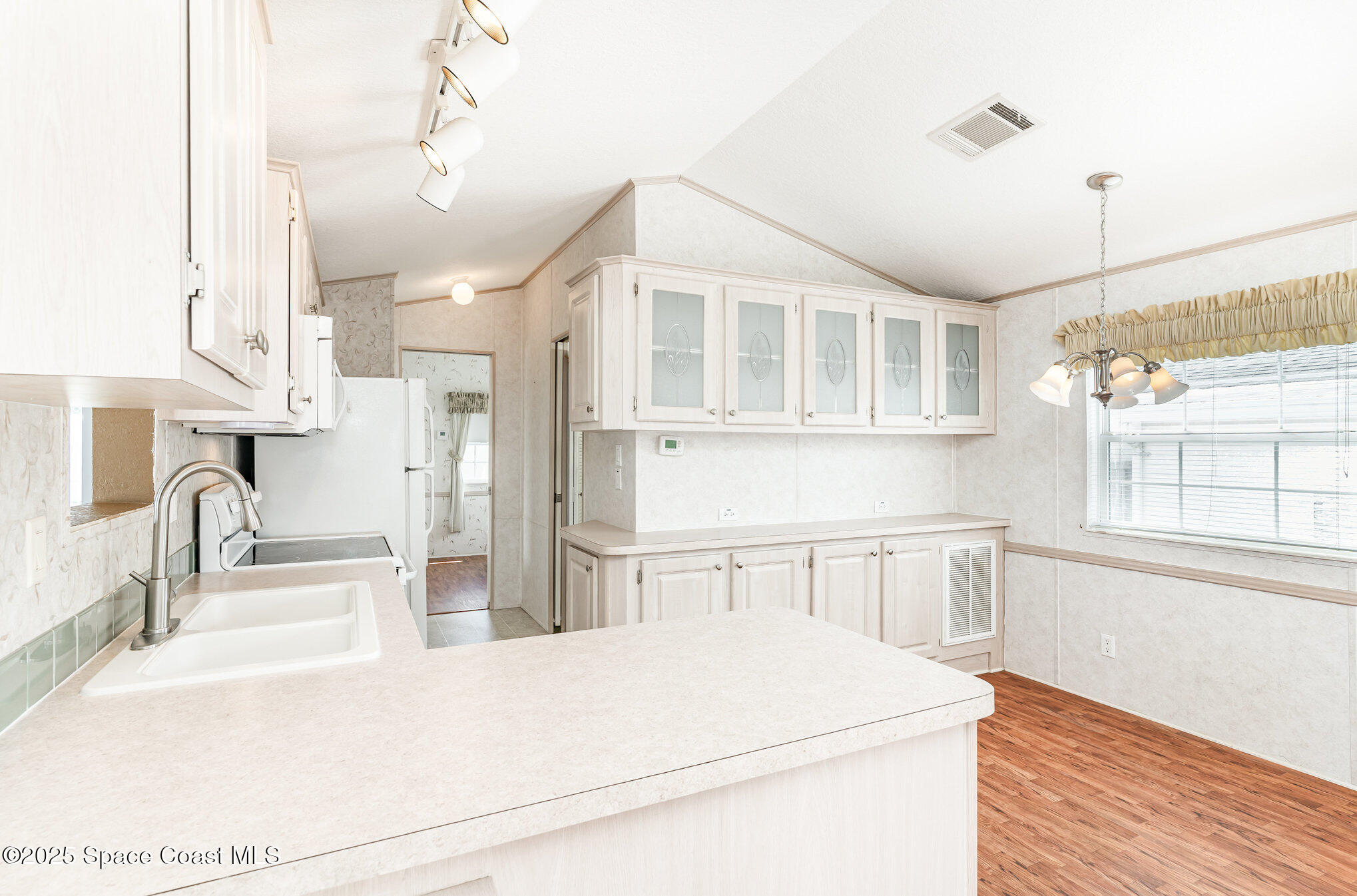 313 Akron Way