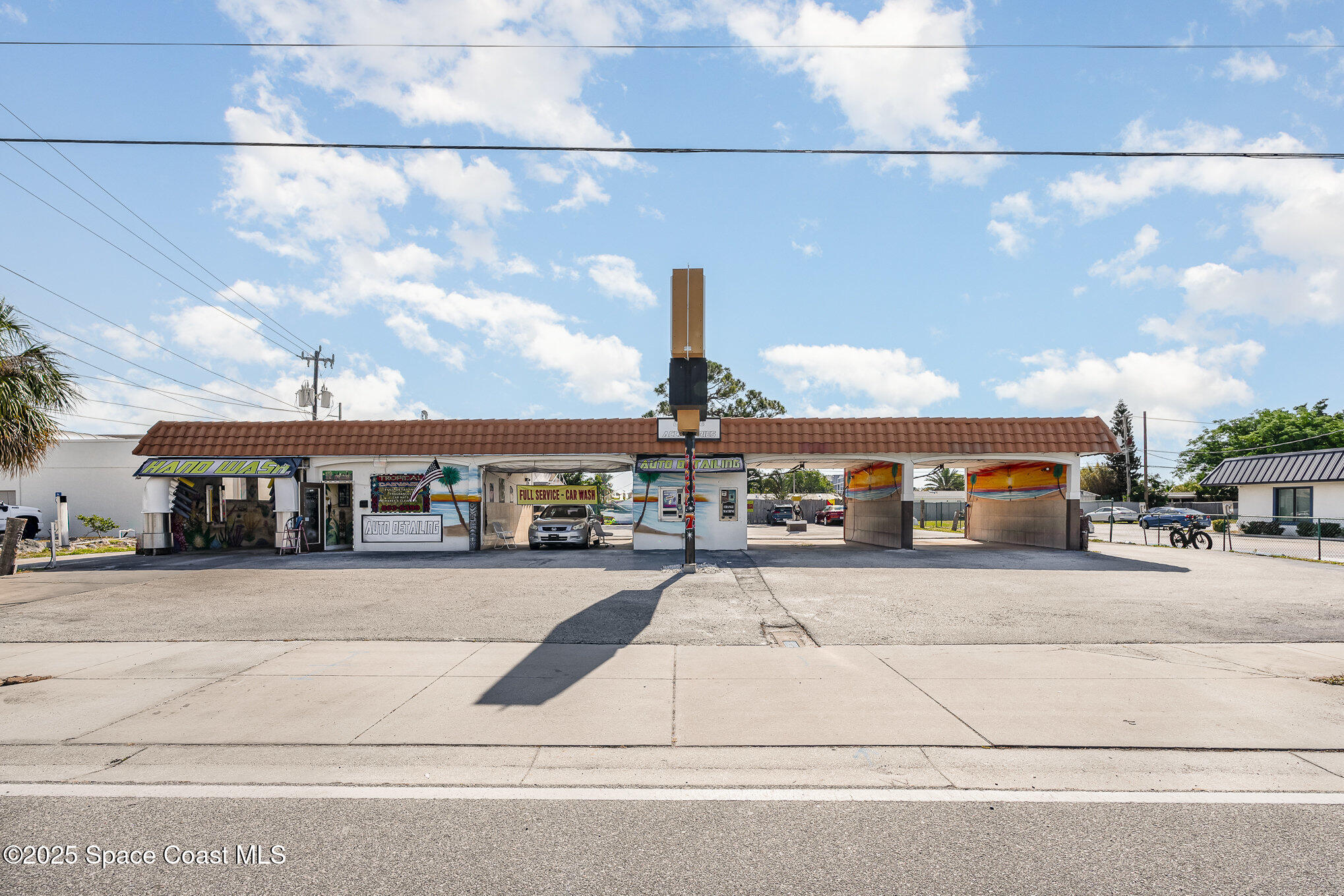 226 S Courtenay Parkway