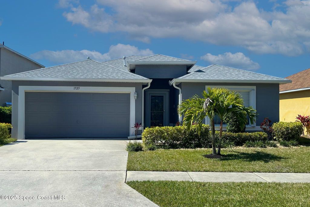 Photo of 1725 La Maderia Drive SW, Palm Bay, FL 32908 (MLS # 1058068)