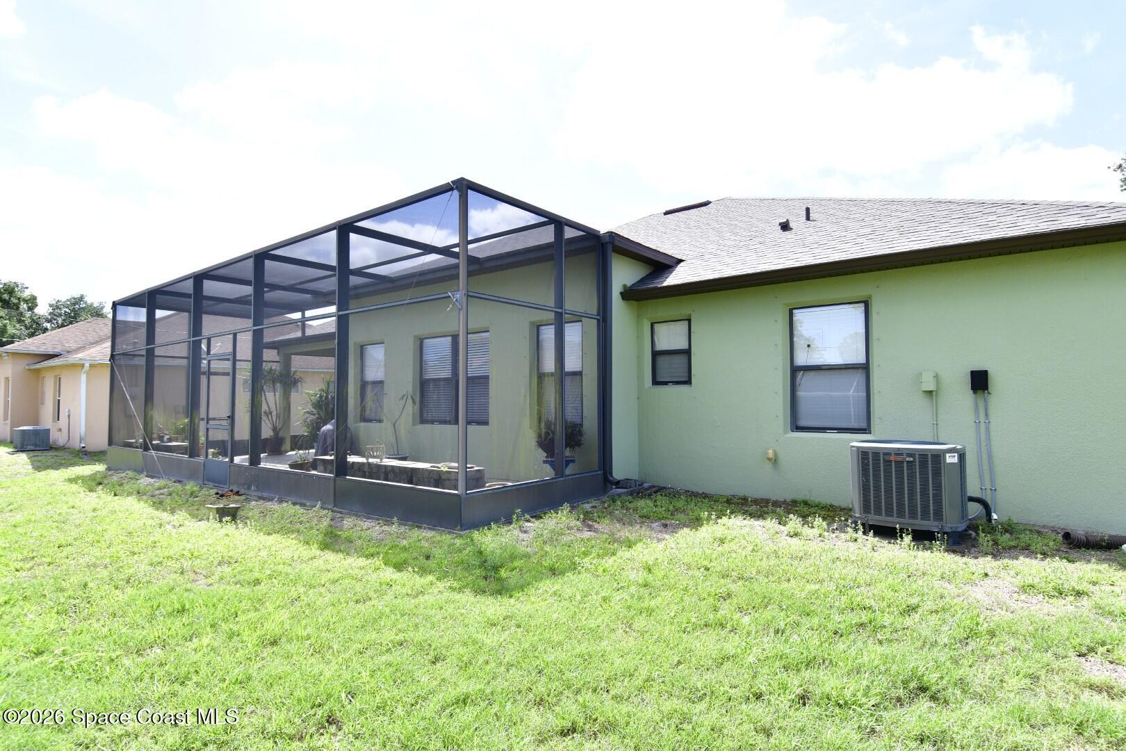 335 Fuller Street SE