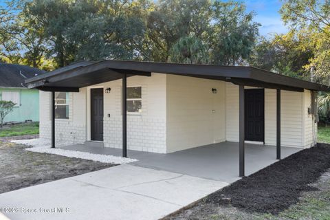 2720 Pineapple Avenue Mims FL 32754