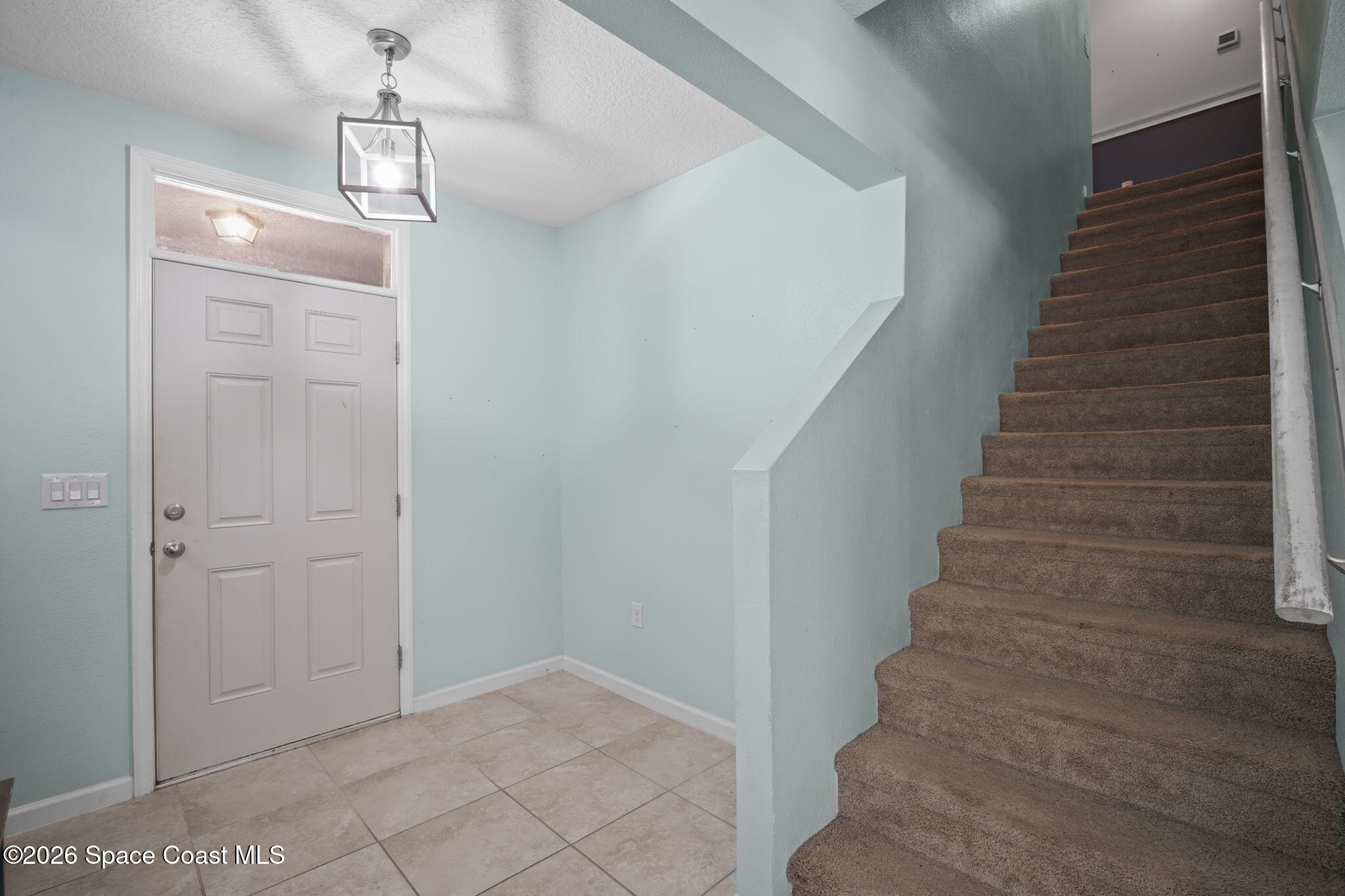 2635 Falcon Lane
