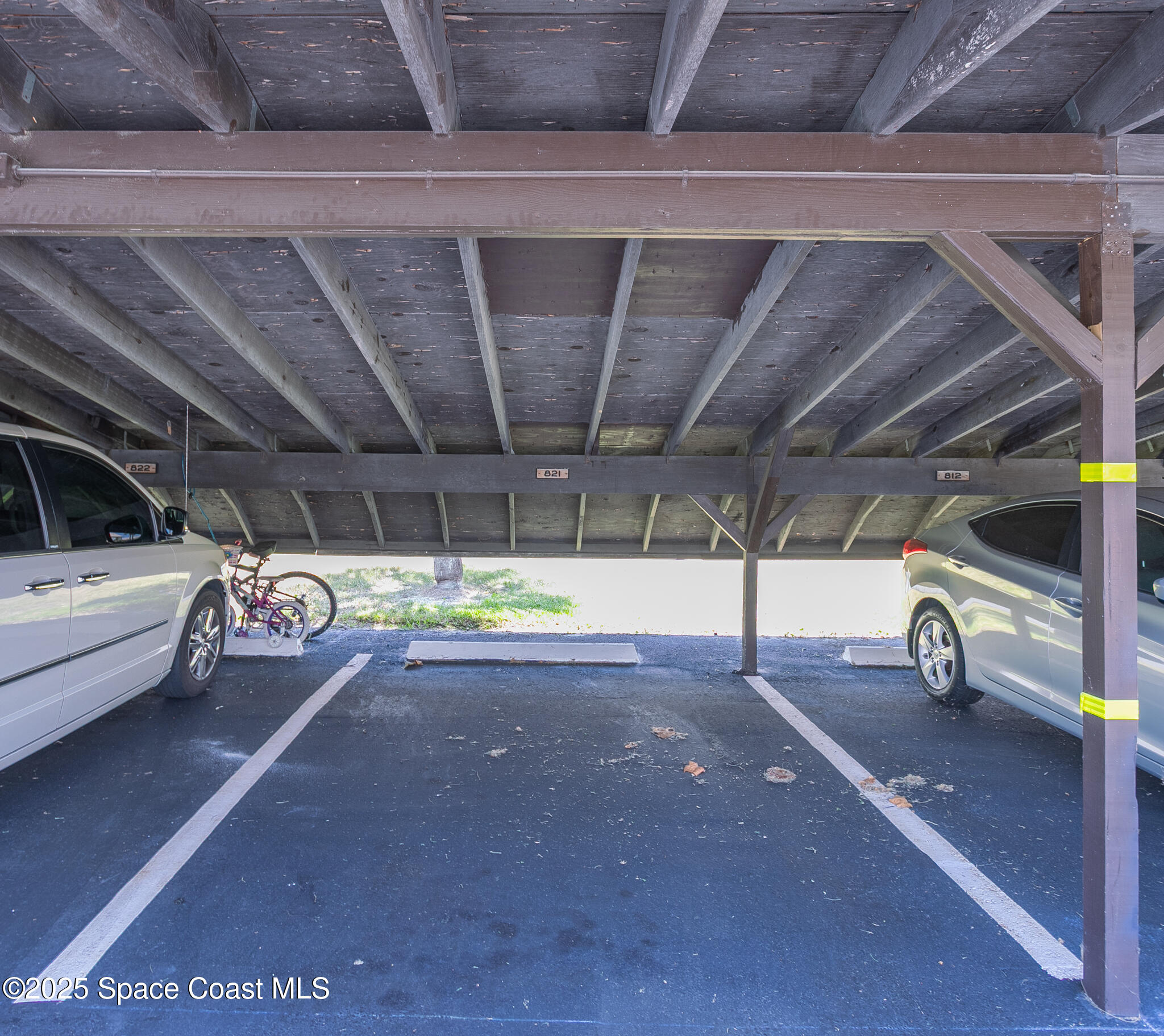 1515 Huntington Lane 821