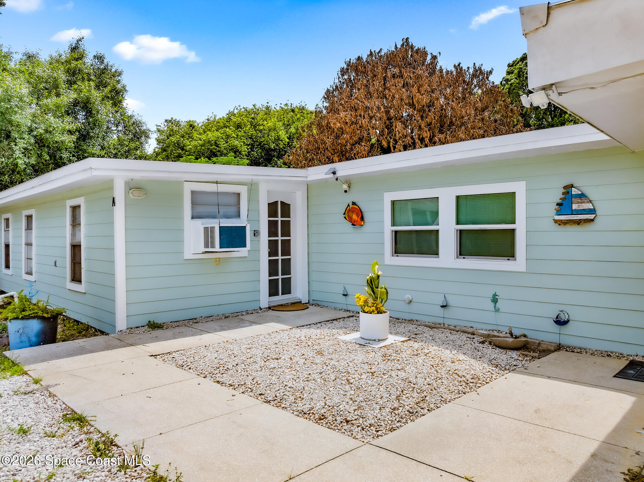 329 Pineda Street