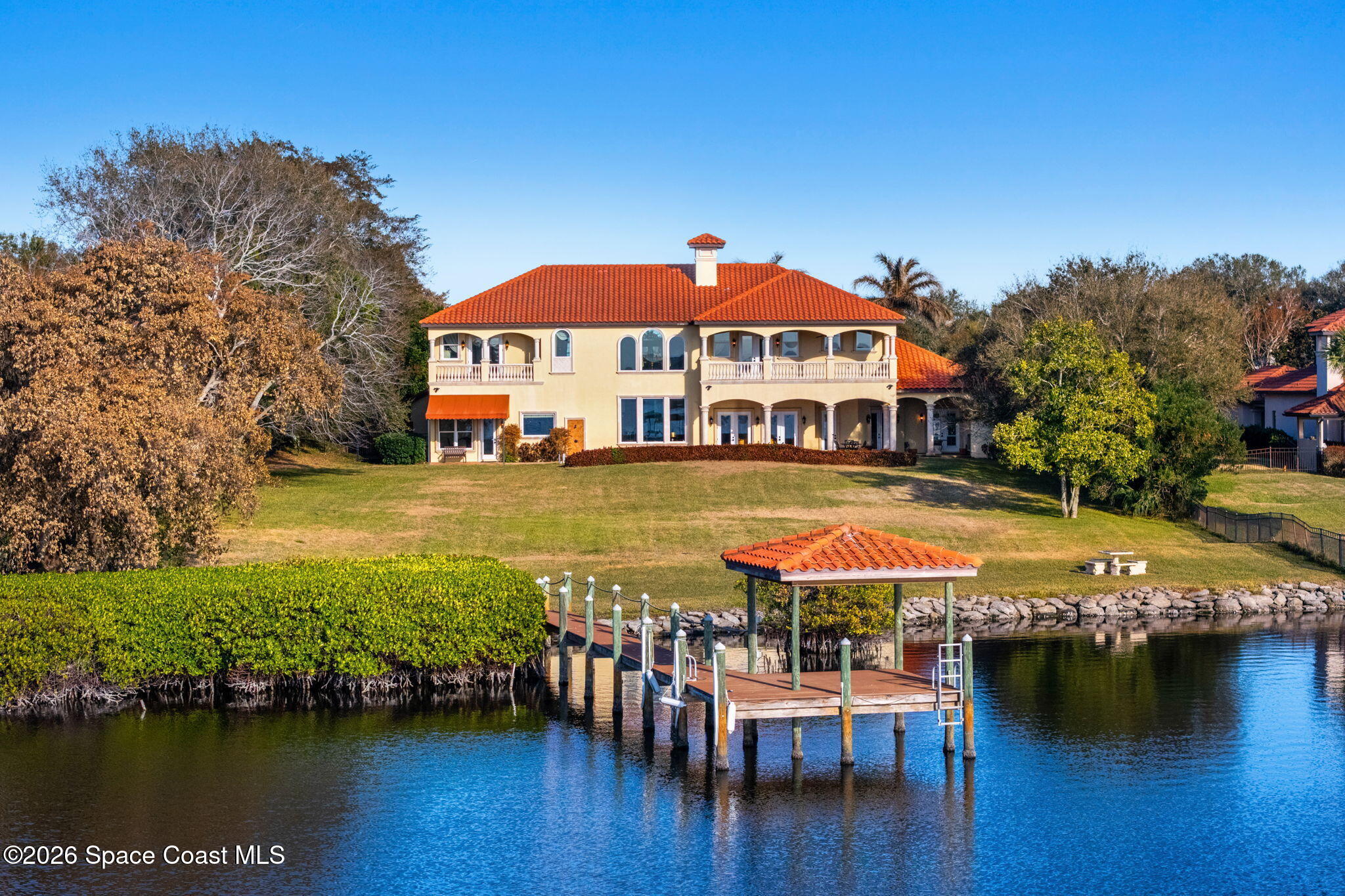 4760 Honeyridge Lane