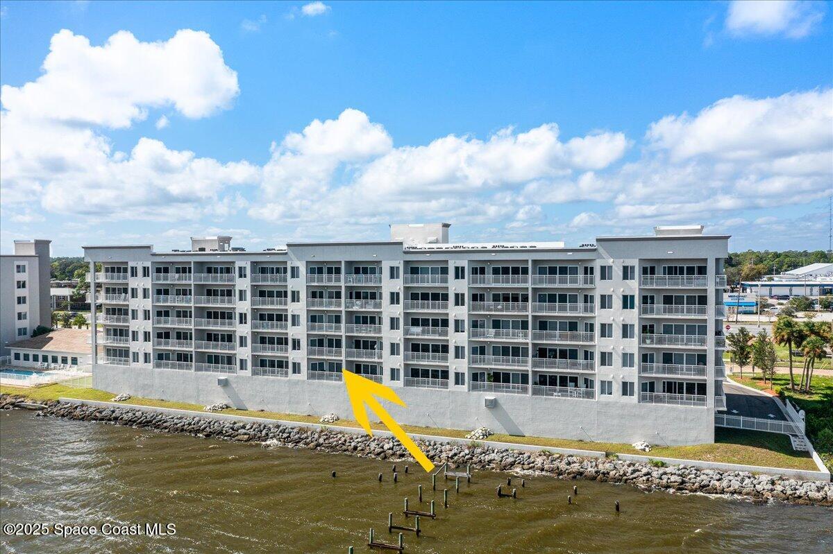 1805 Riverside Drive 206