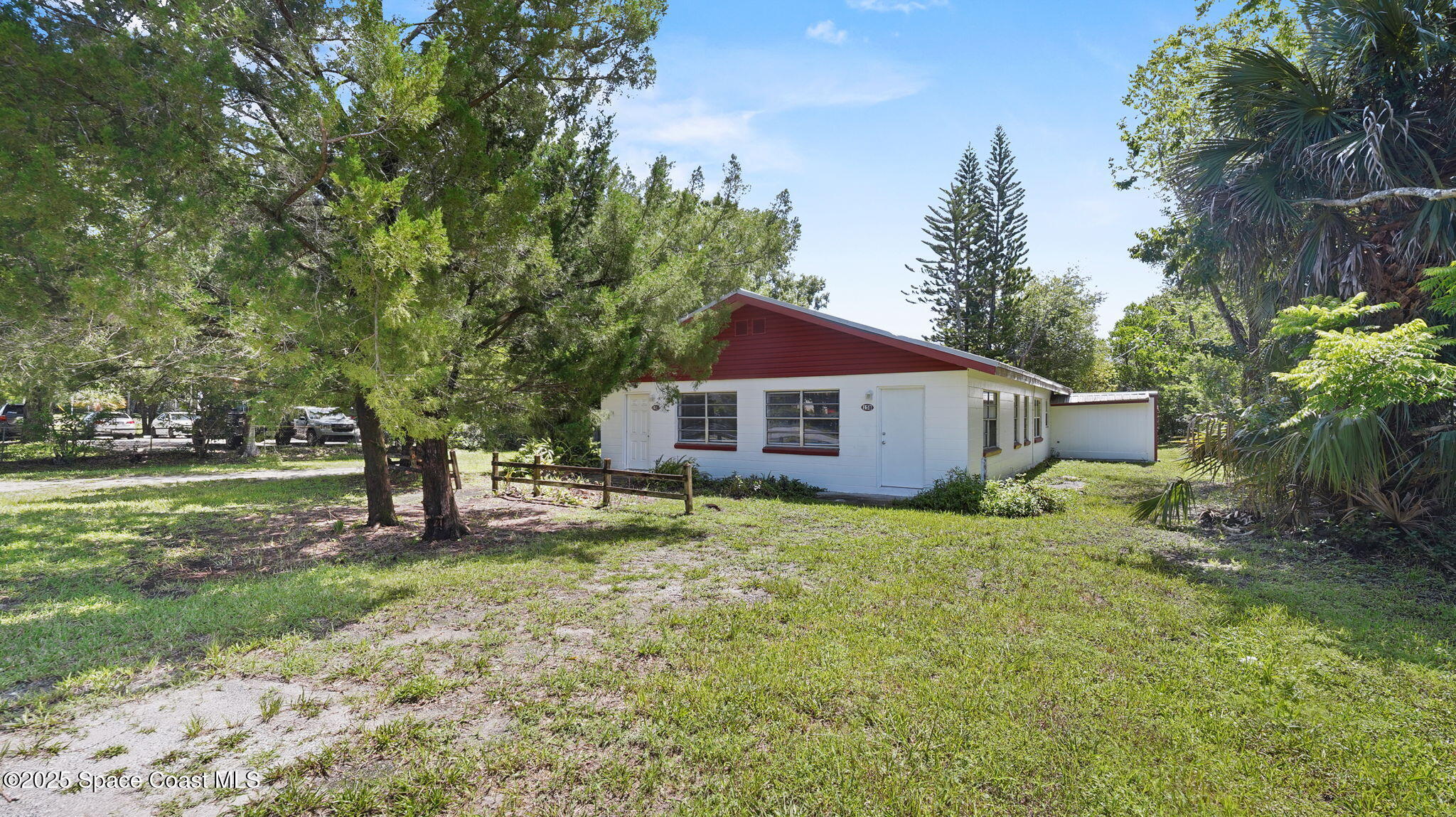 15 Williams Avenue S