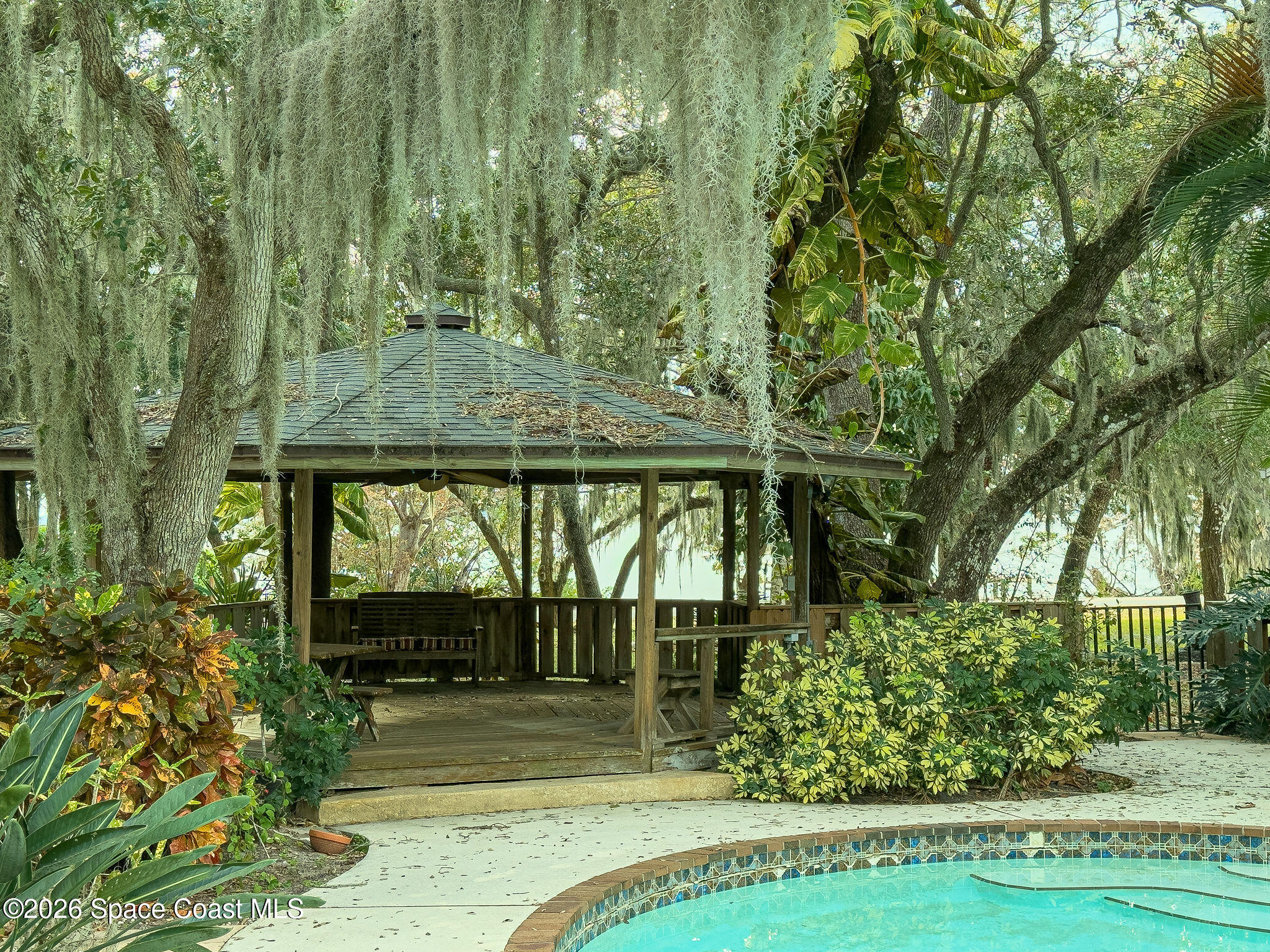 9650 S Tropical Trail