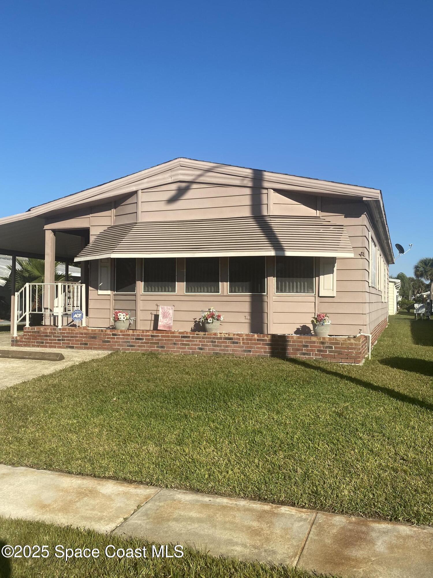 1919 Sago Palm Street NE