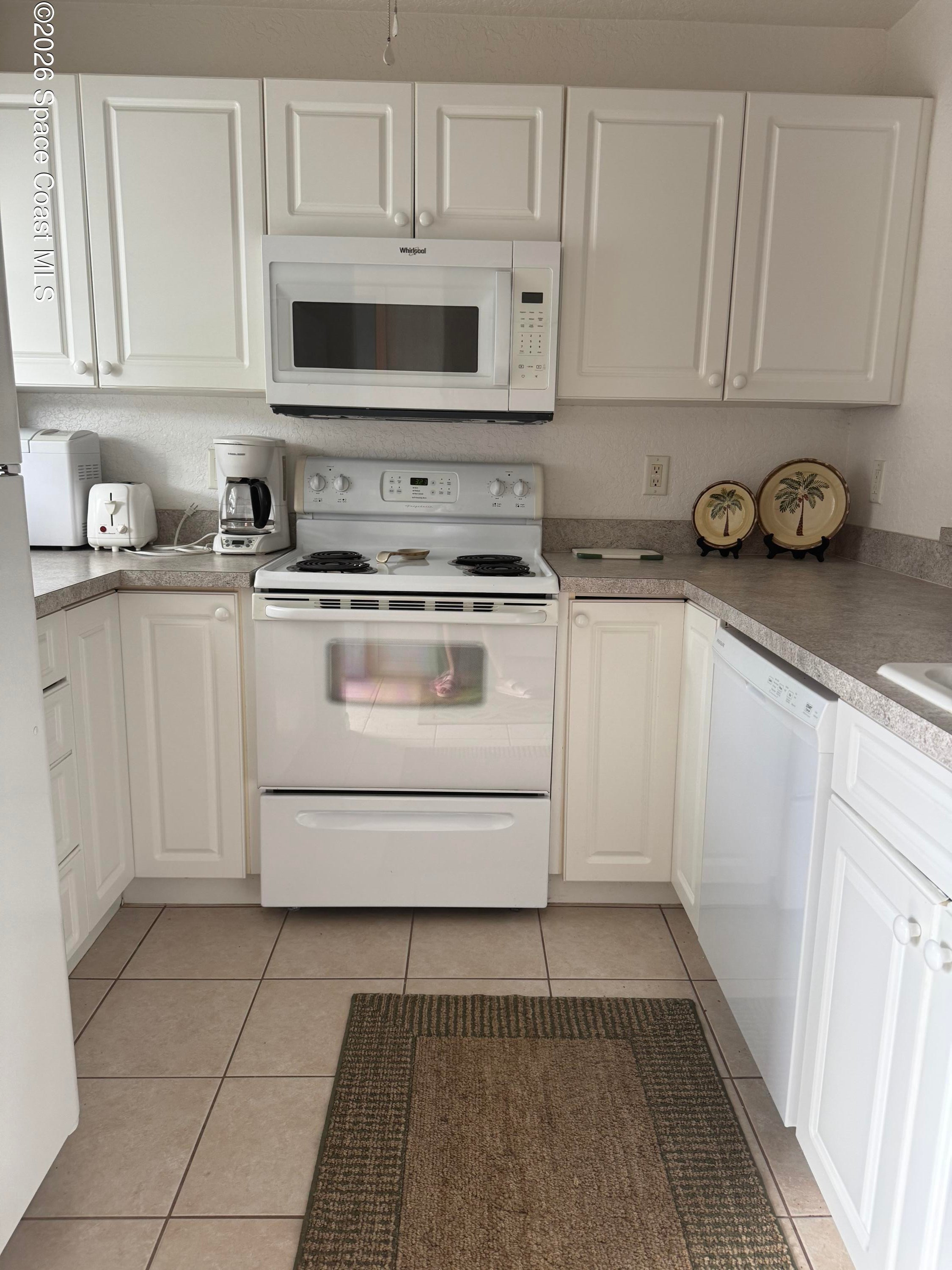538 Seaport Boulevard N T179