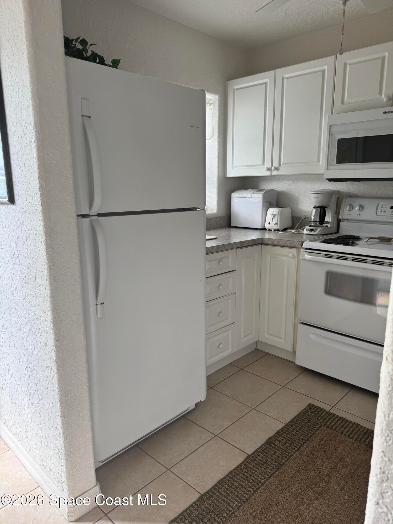 538 Seaport Boulevard N T179