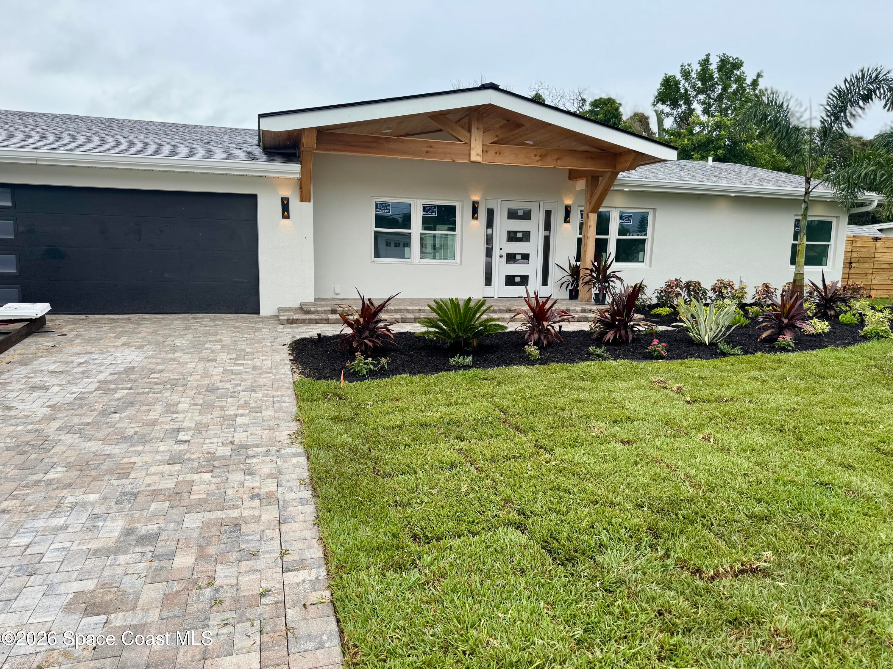 506 Banyan Way