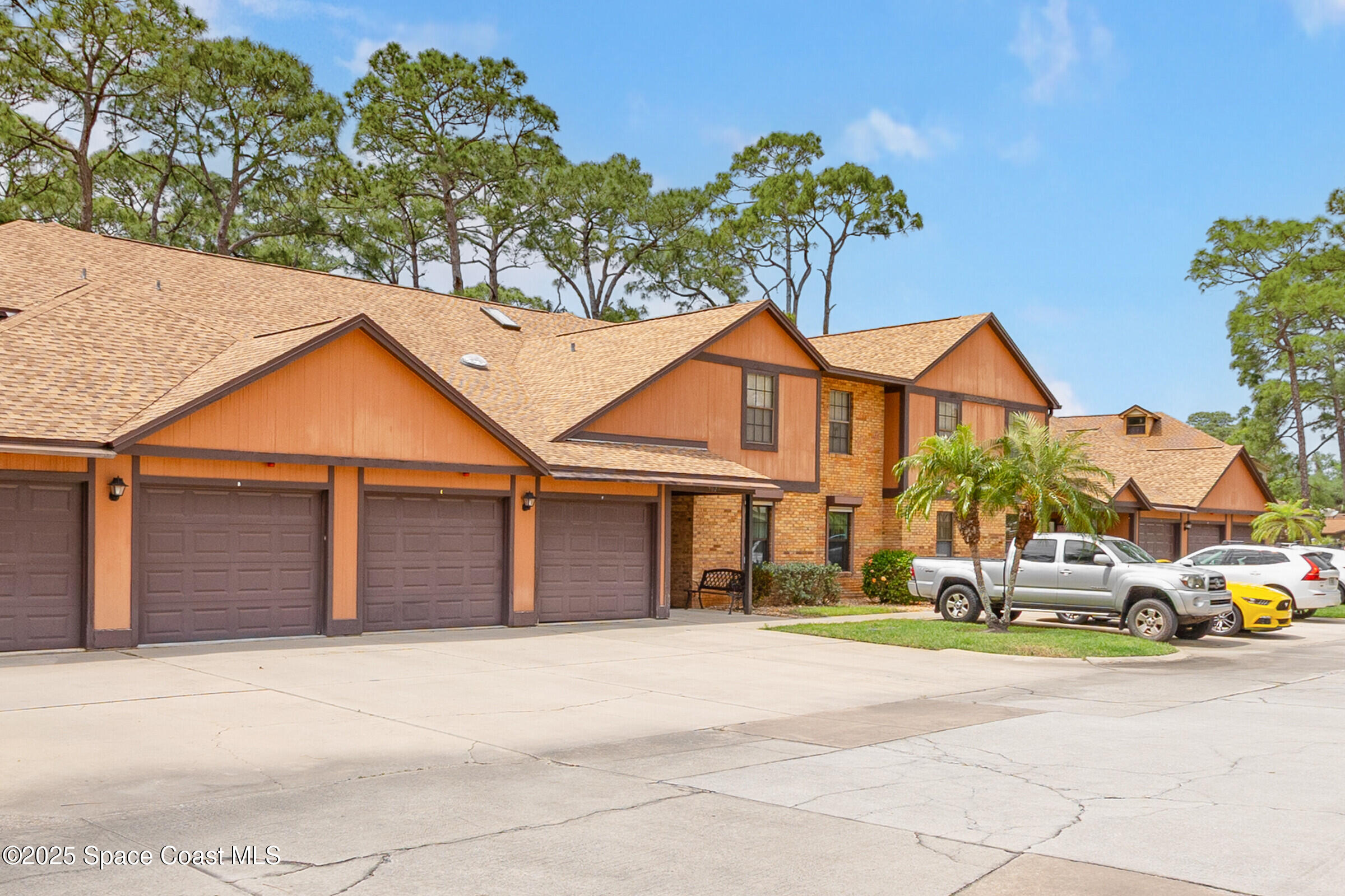 9025 York Lane 11b