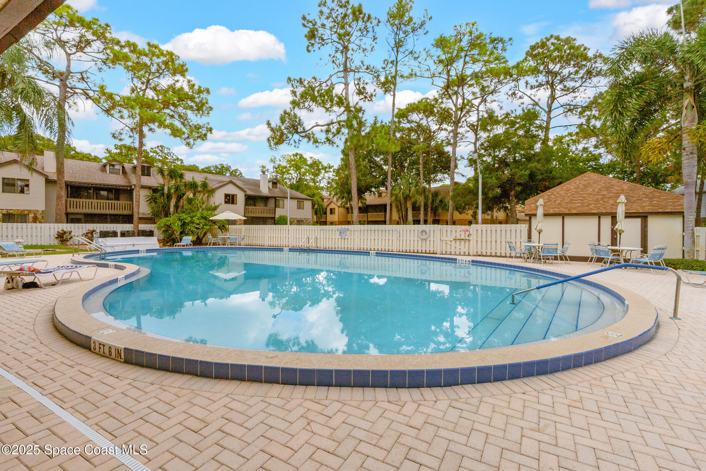 9025 York Lane 11b