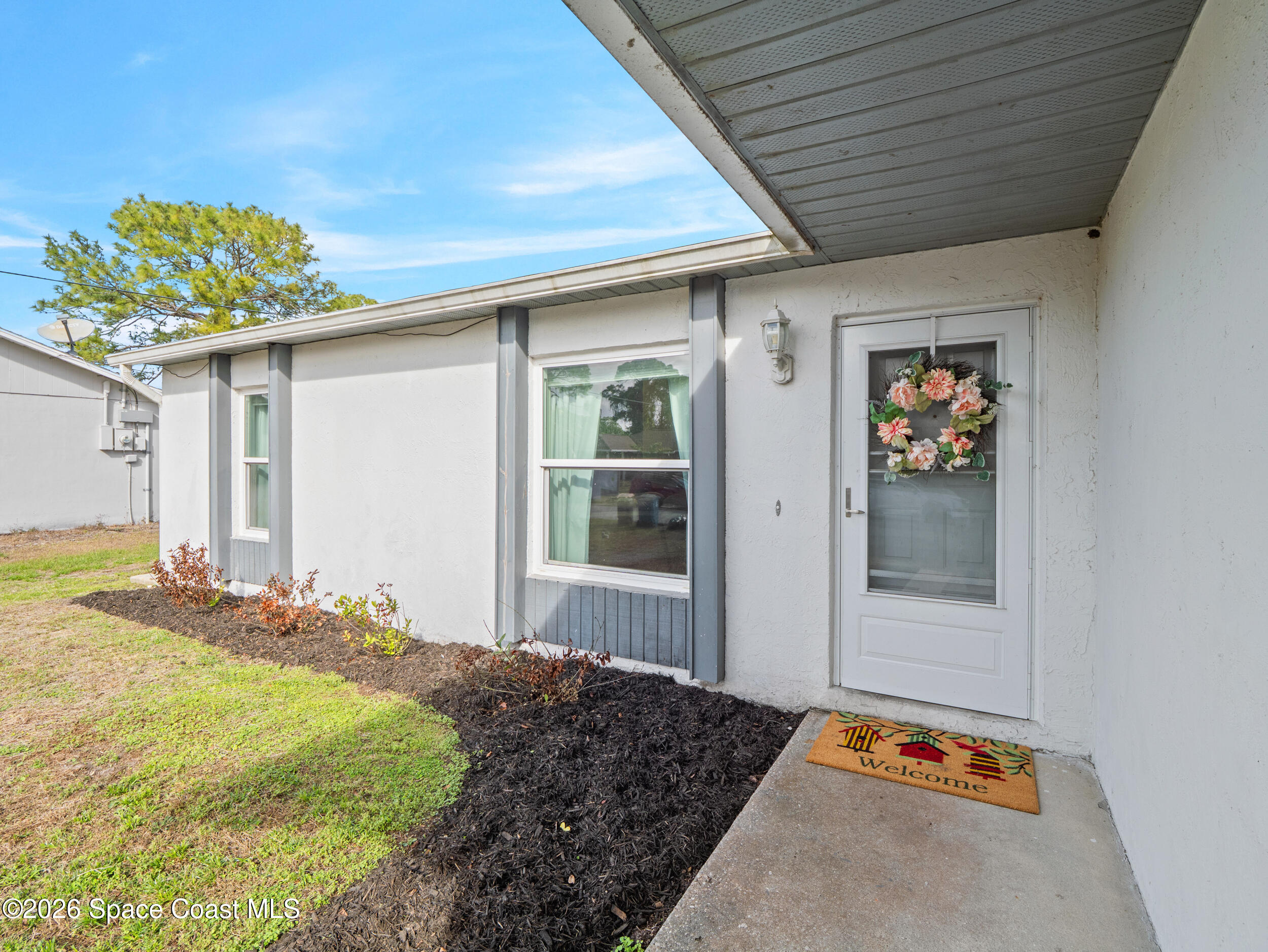 899 Charcoal Avenue SE