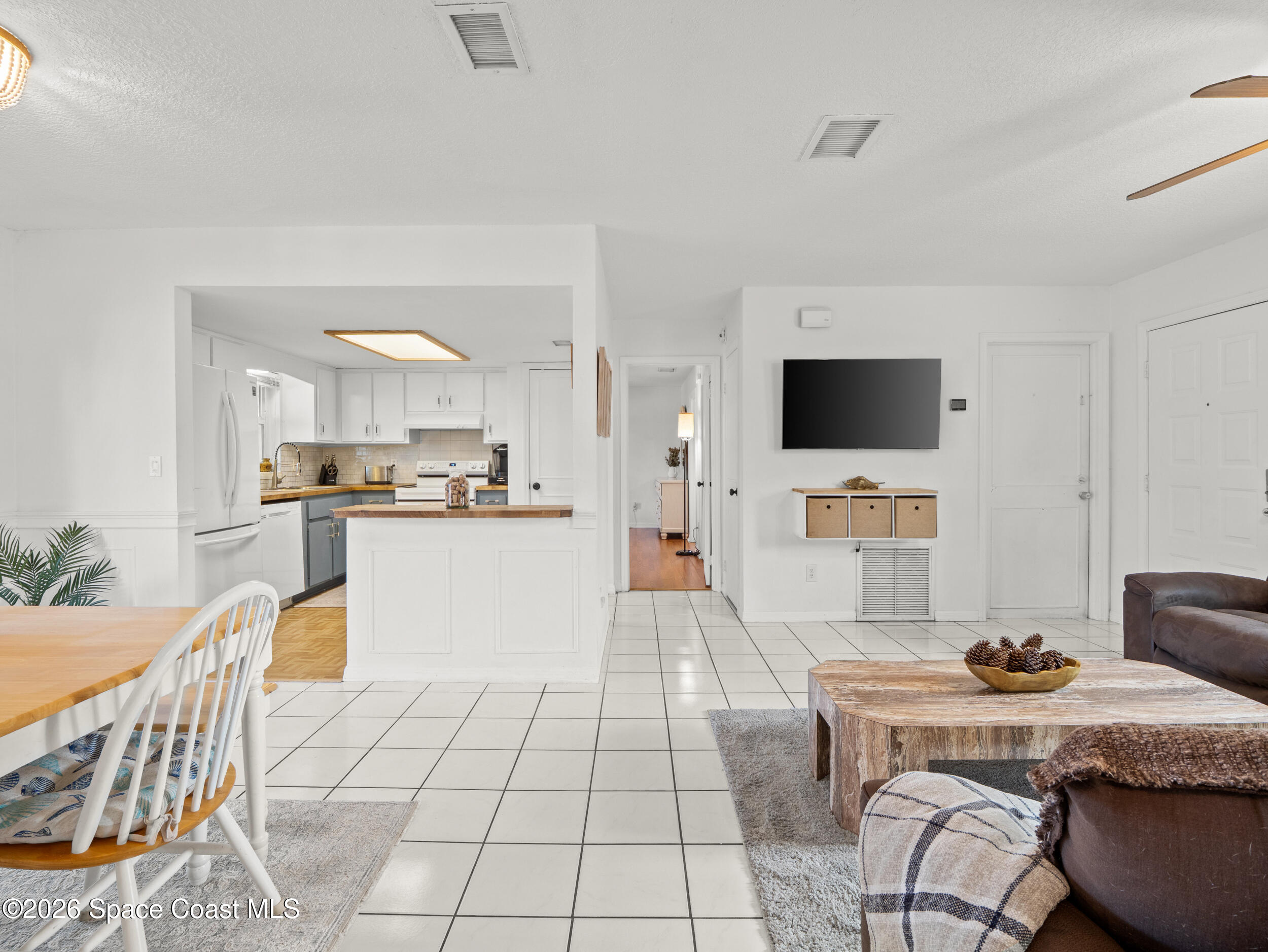 899 Charcoal Avenue SE